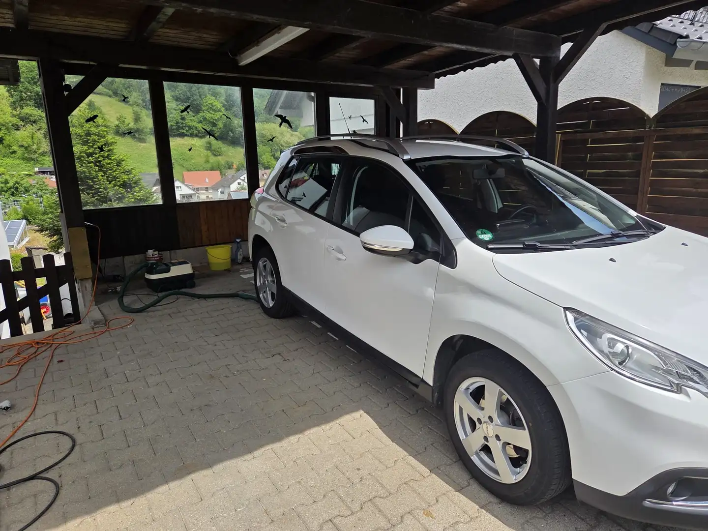 Peugeot 2008 2008 120 VTI Active Weiß - 1