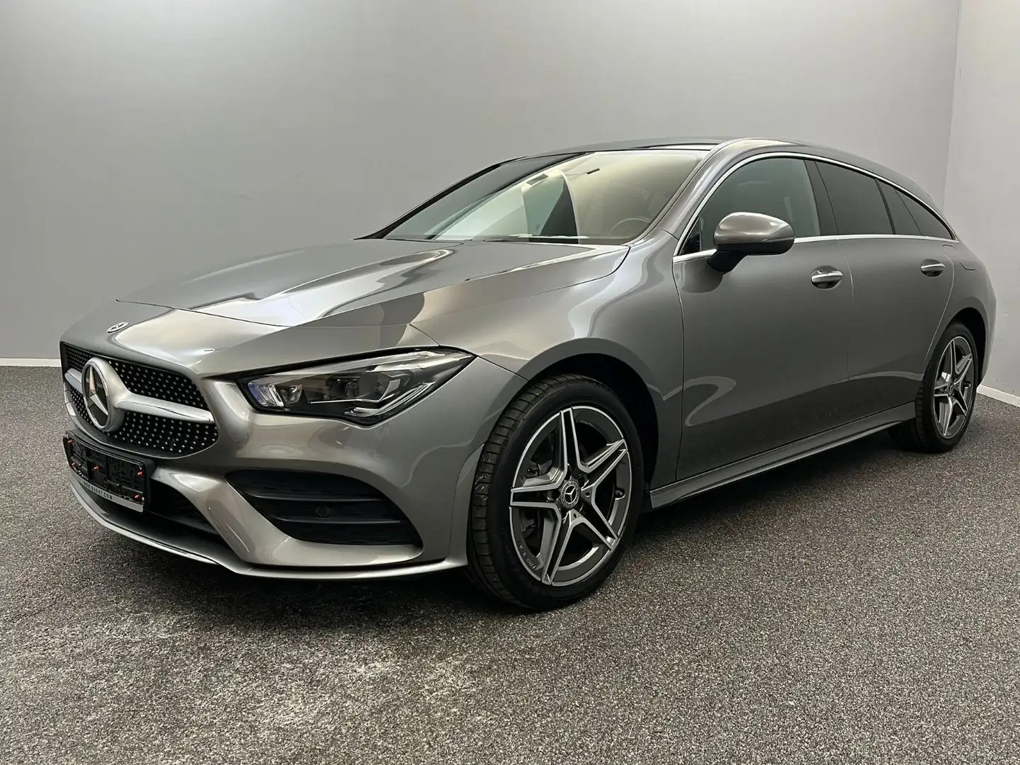Mercedes-Benz CLA 250 CLA 250e SB AMG LINE*PANO*KAM*BEAM*MBUX*AHK*MEGA Grau - 1