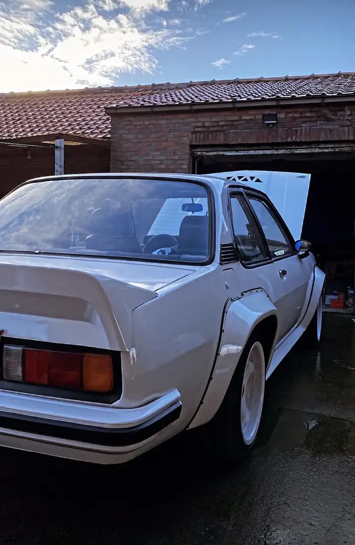 Opel Ascona B 1900 - 2