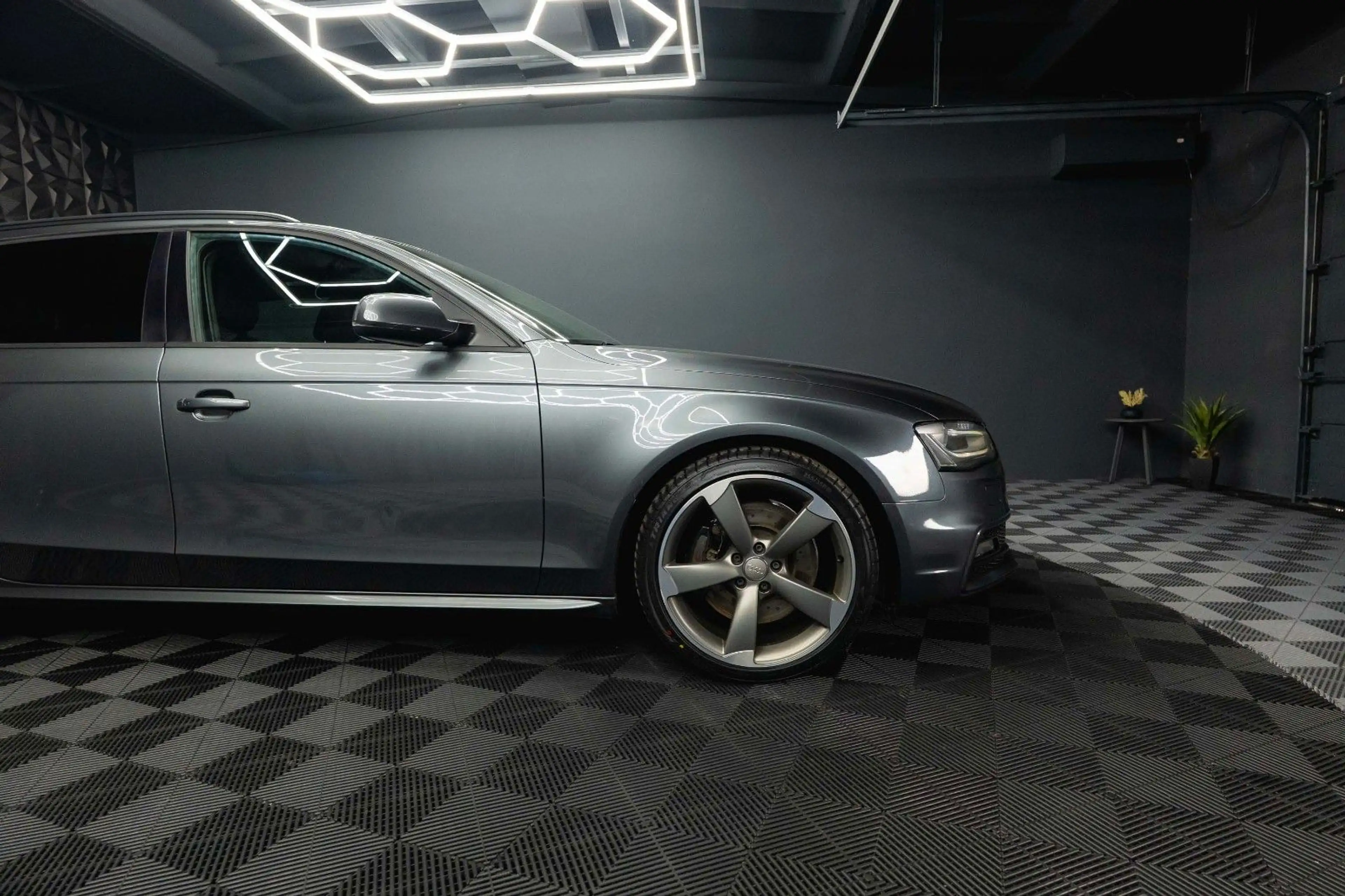 Audi S4 Avant 3.0 TFSI quattro | Top Zustand | LED — photo 9