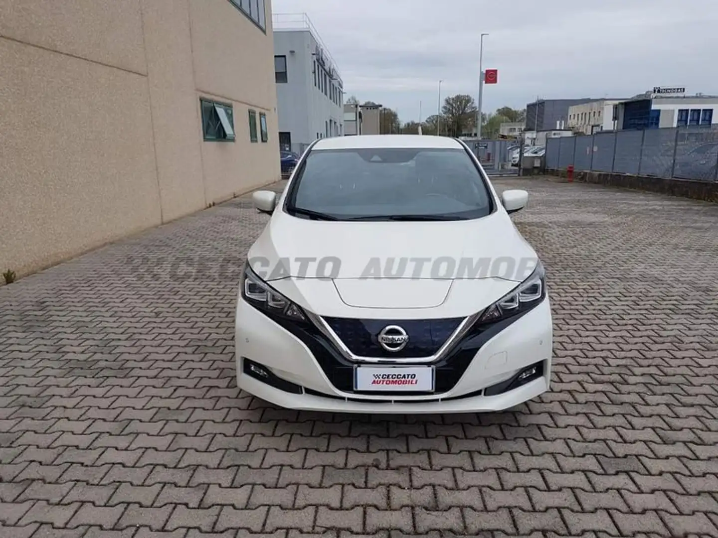 Nissan Leaf II 2018 3.Zero 40kWh 150cv Bianco - 2