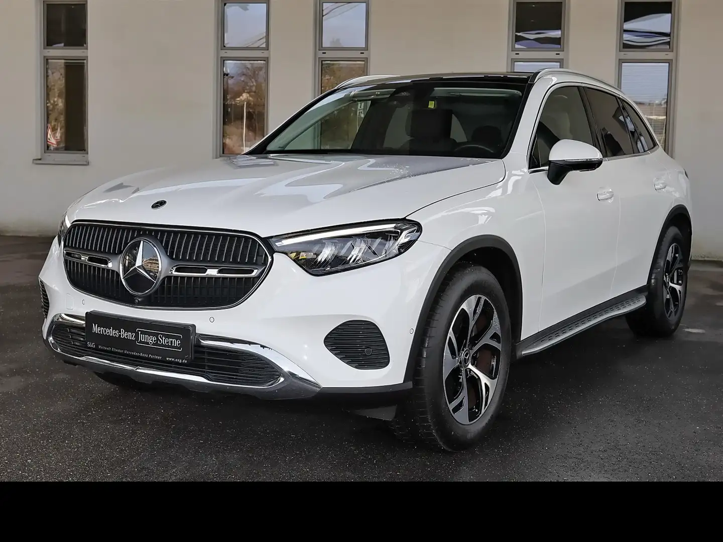 Mercedes-Benz GLC 200 4M PANO+AHK+360°+MEMORY+DISTRONIC+TOTWIN Weiß - 1