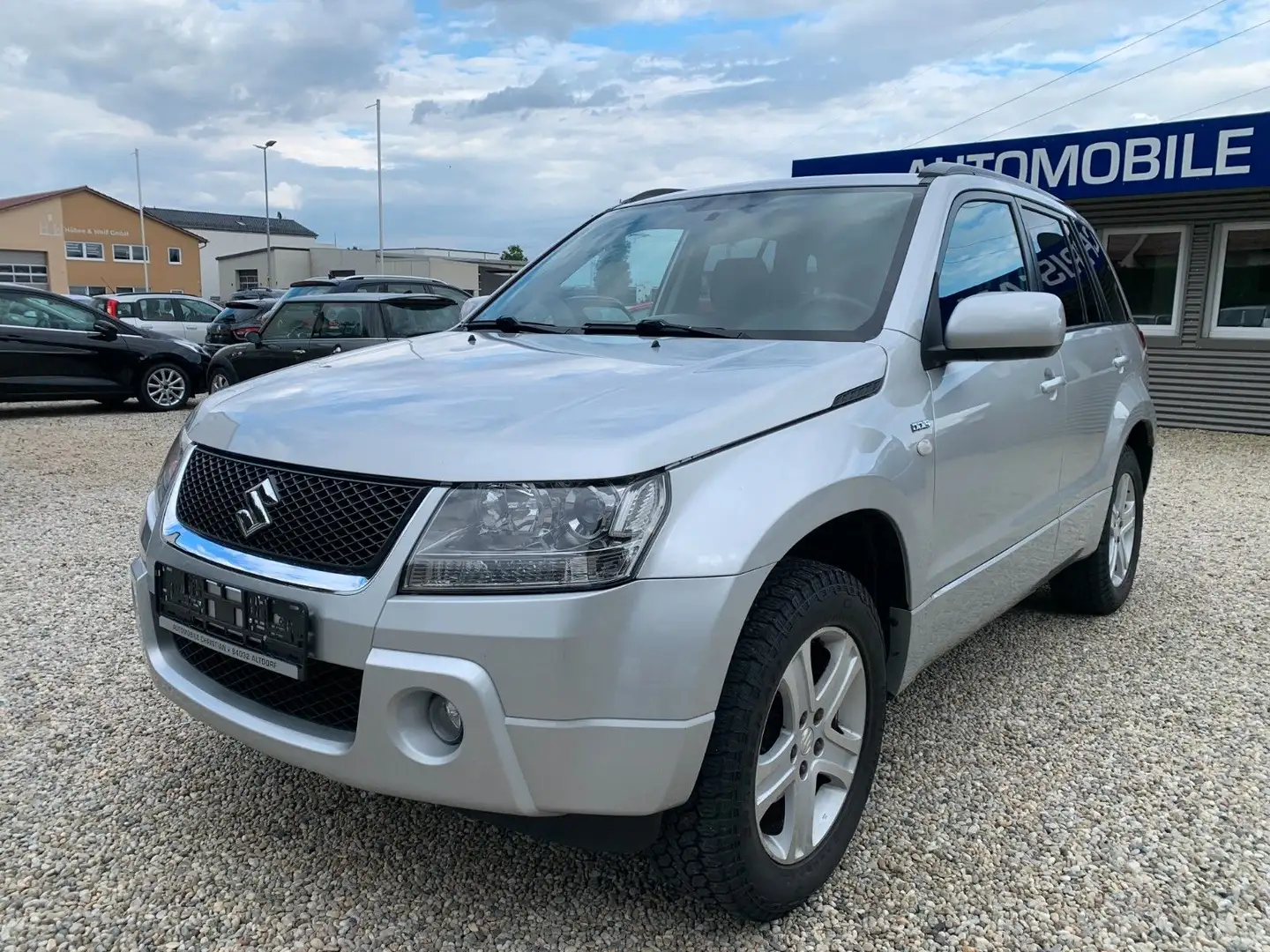 Suzuki Grand Vitara New 1.9 DDIS AHK Allrad Sitzheizung Silber - 2