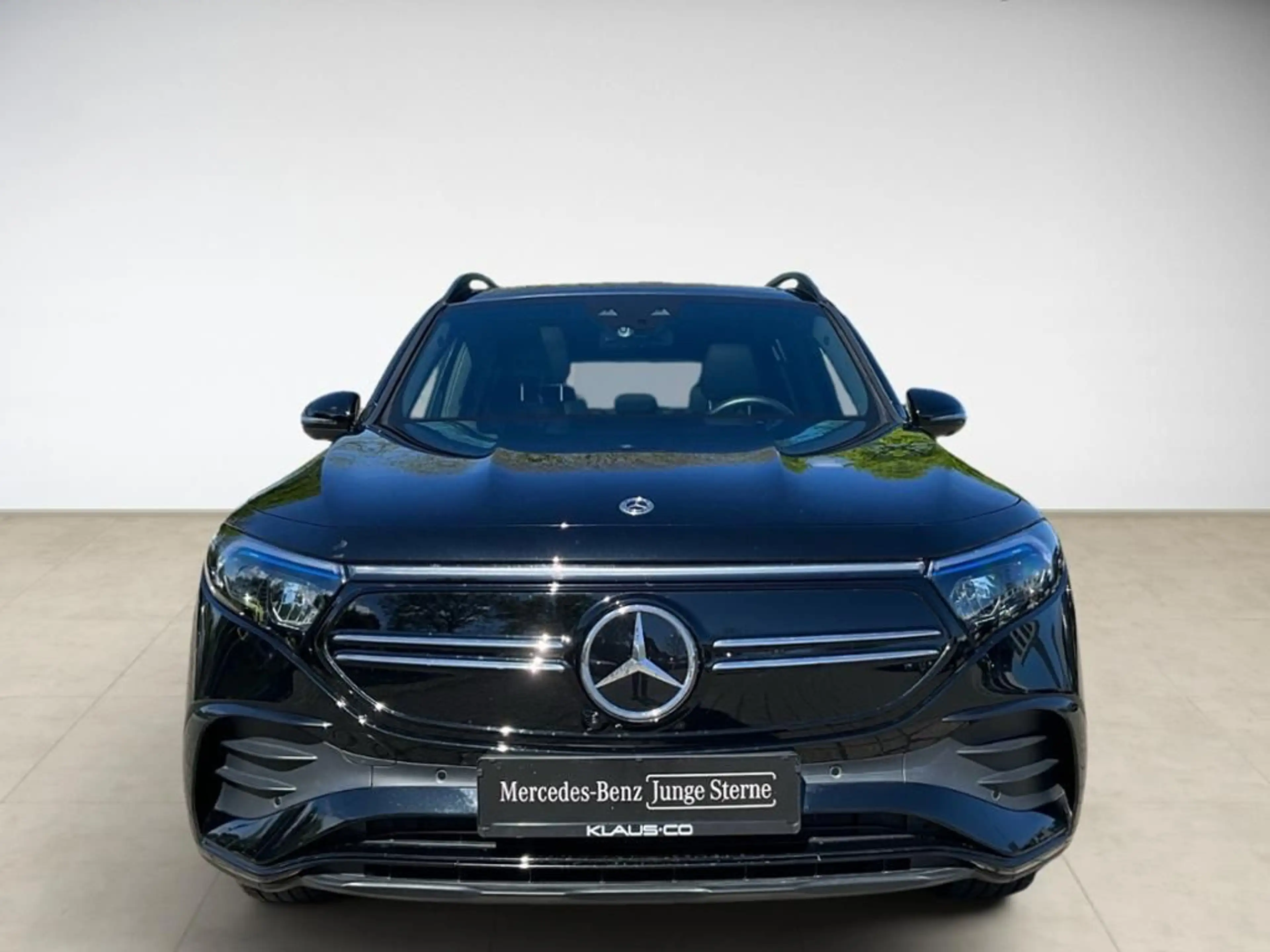 Mercedes-Benz EQB 300 4M AMG Advanced-Plus-Paket 360 ACC AUT — photo 2