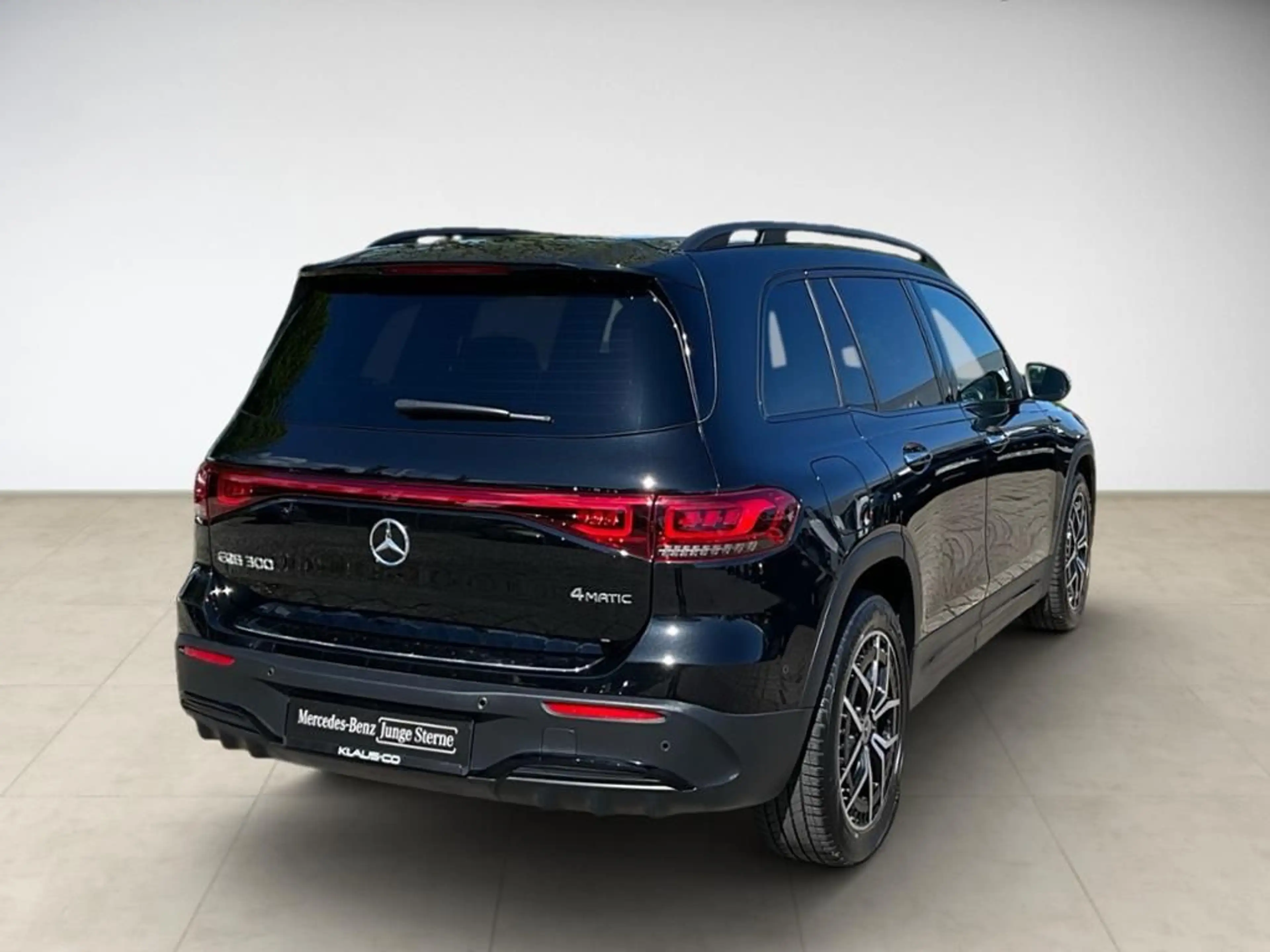 Mercedes-Benz EQB 300 4M AMG Advanced-Plus-Paket 360 ACC AUT — photo 4