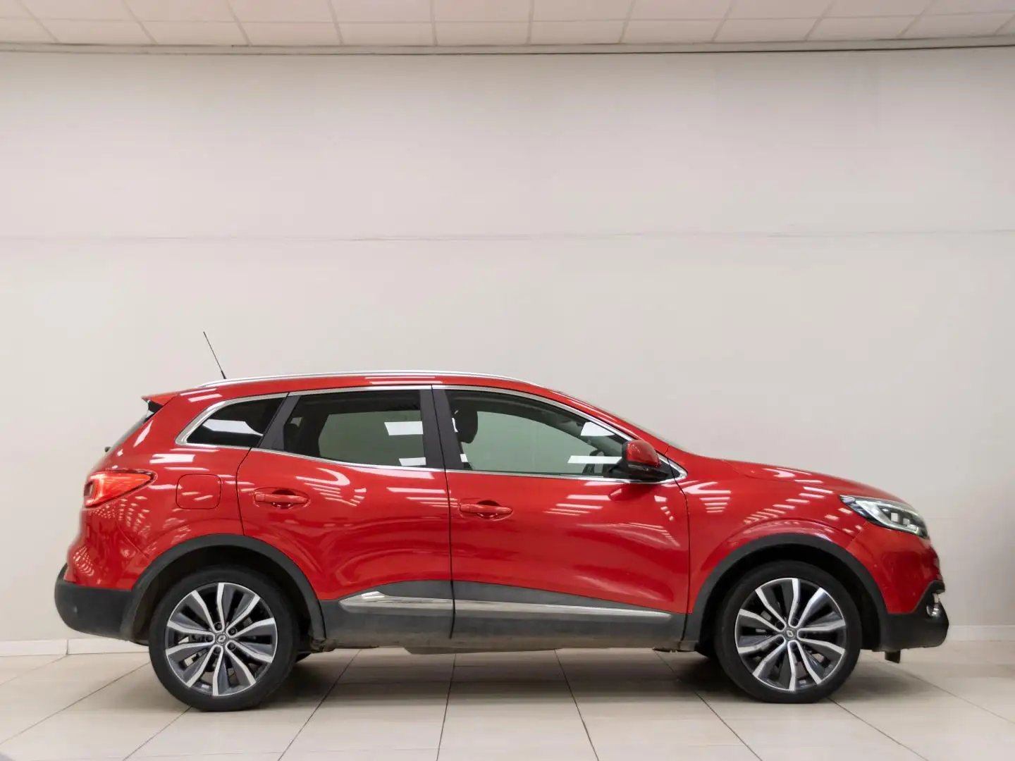 Renault Kadjar 1.6dCi Energy Zen 96kW Rojo - 2