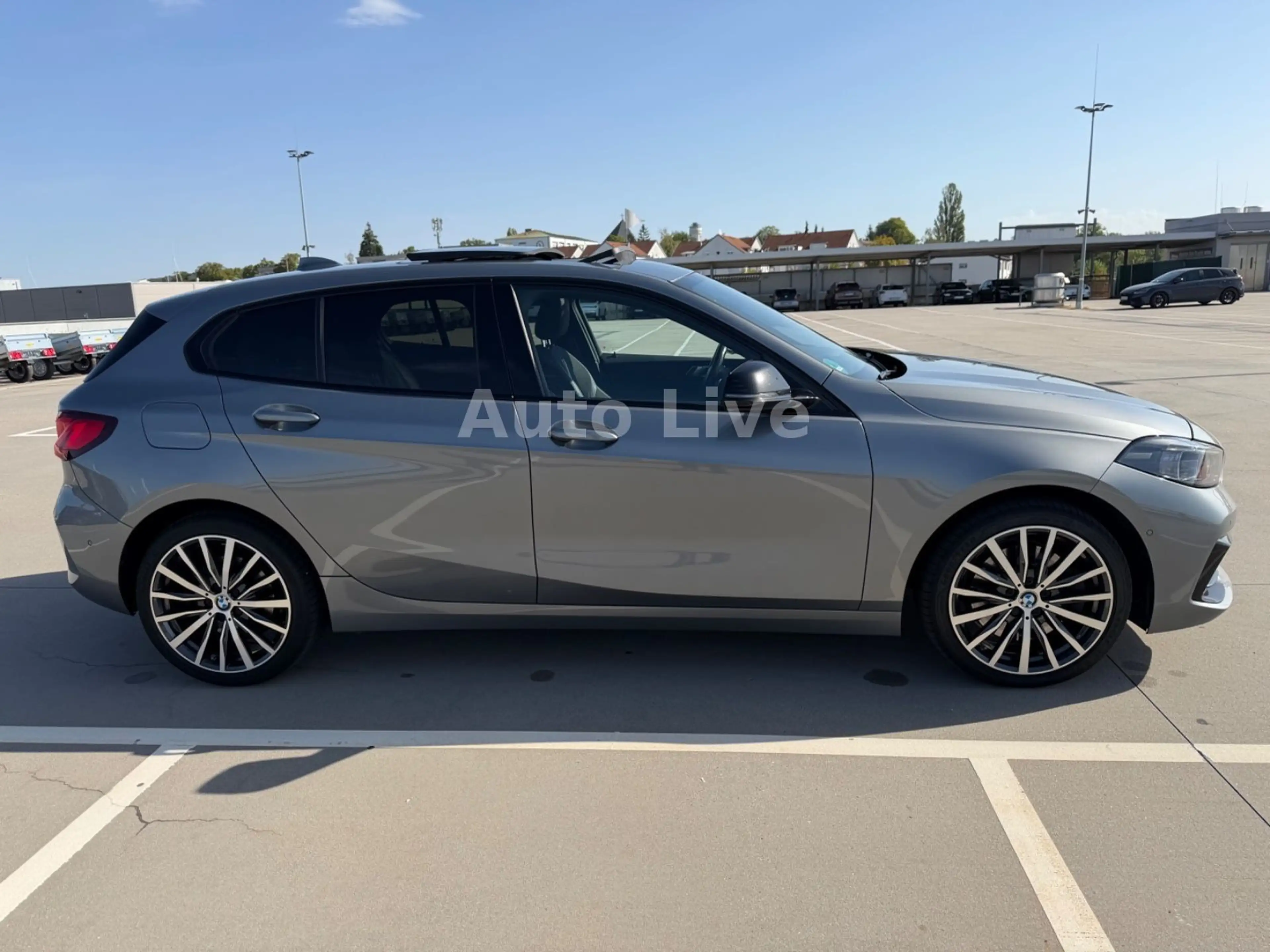 BMW 120 d xDrive*SPORT LINE*PANO*VIRTU*LED*KAMERA*VOL — photo 6