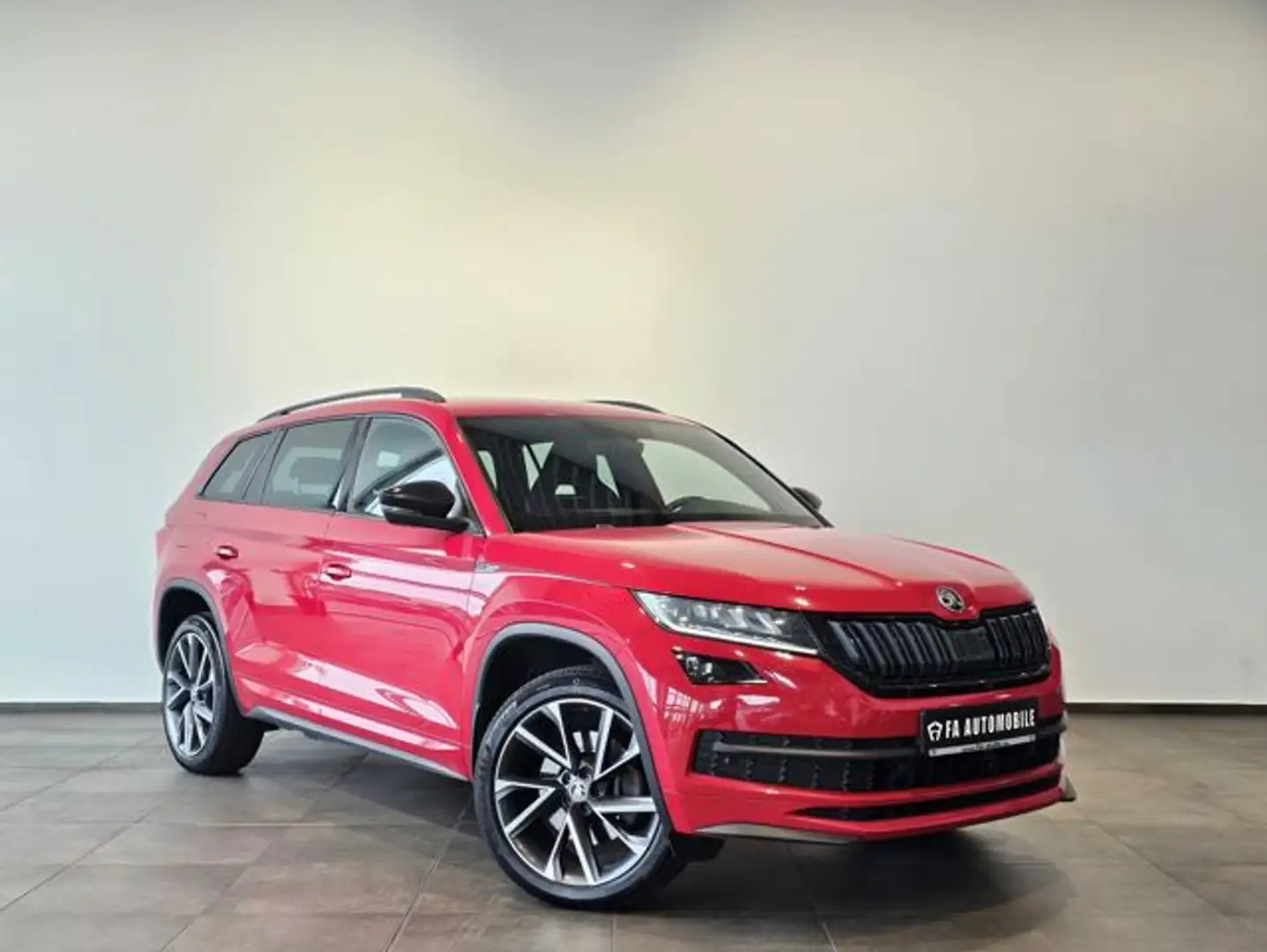 Skoda Kodiaq 4x4 Sportline 7.Sitzer Led RS-Sitz AHK 20 Rojo - 2