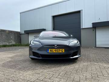 Model S 90D Base Levenslang gratis laden