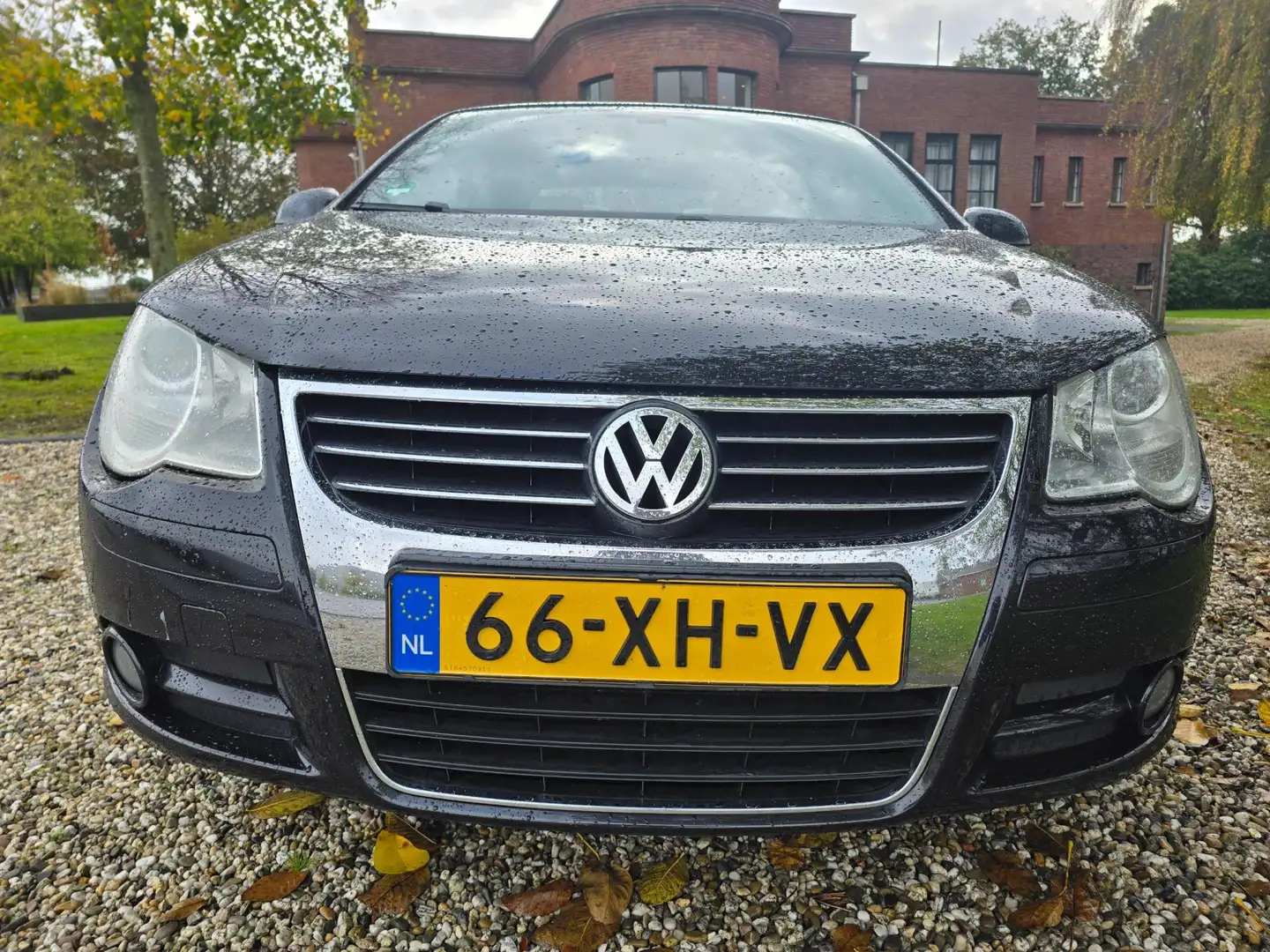 Volkswagen Eos 2.0-16v FSI (dak defect) Zwart - 2