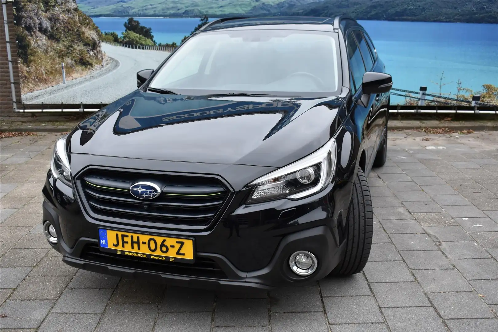 Subaru OUTBACK 2.5i 175PK CVT EyeSight Field Zwart - 2