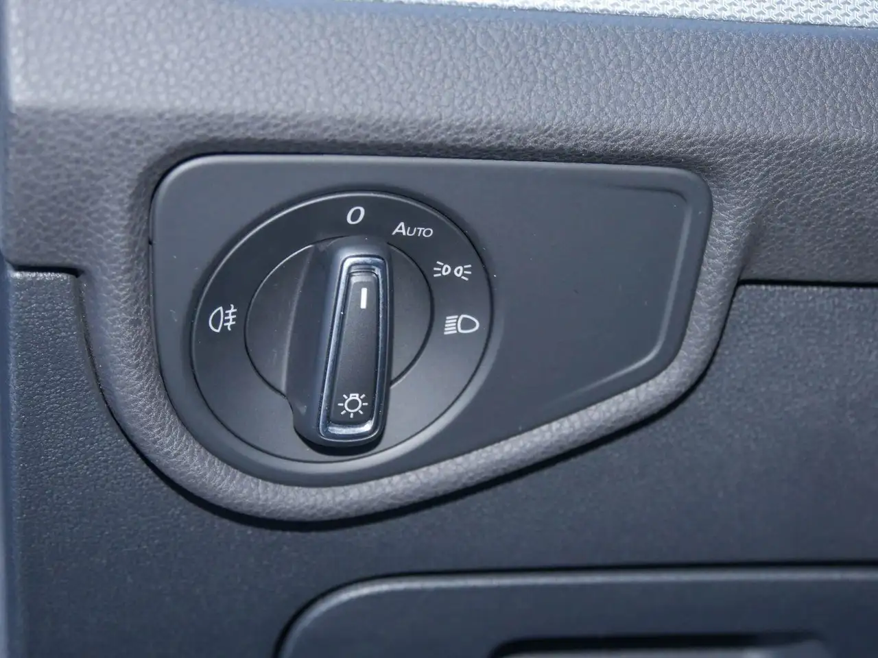 Volkswagen Touran GOAL 1.5 TSI Navi Kamera ACC 7-Sitzer 17