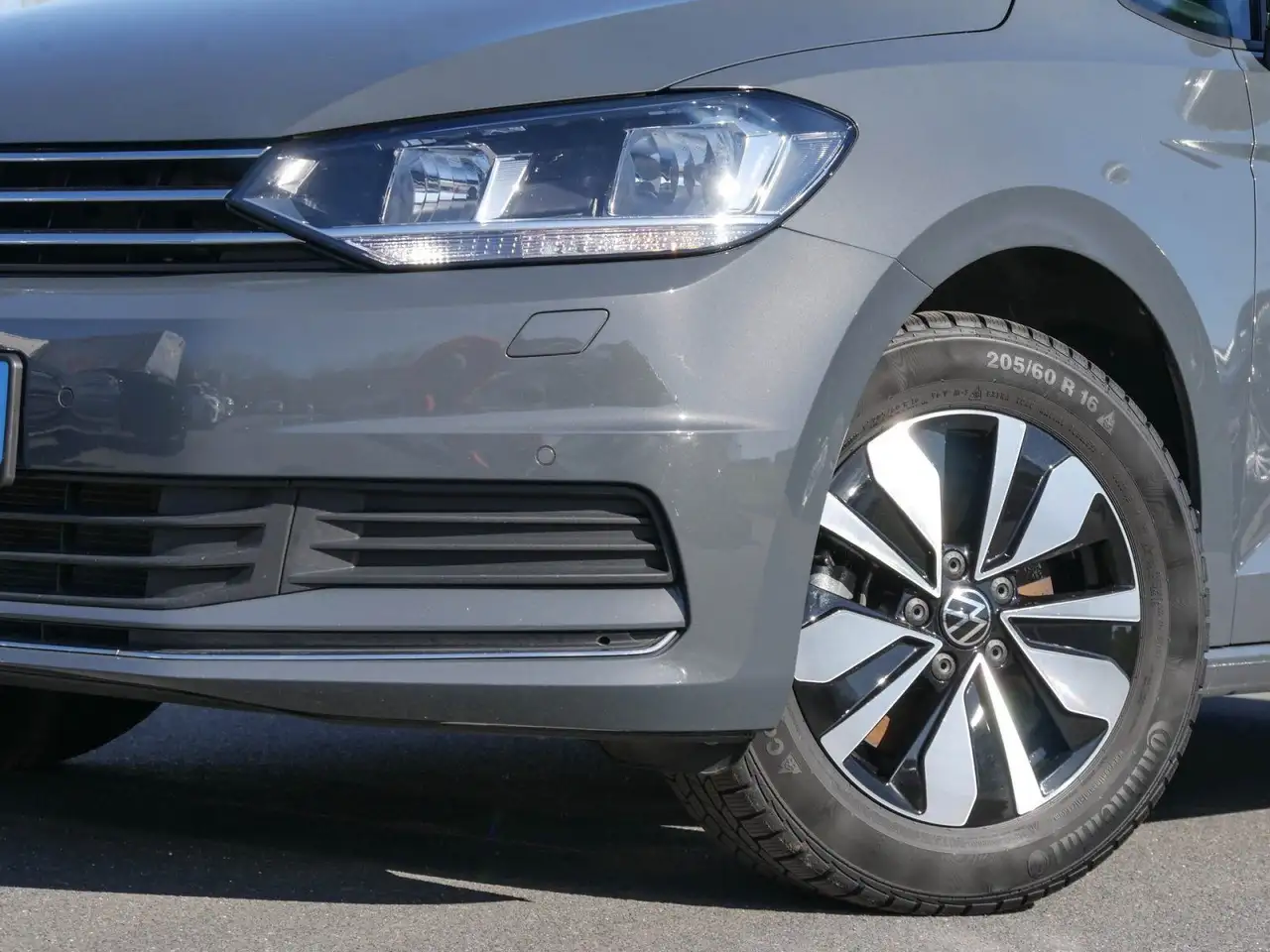 Volkswagen Touran GOAL 1.5 TSI Navi Kamera ACC 7-Sitzer 5