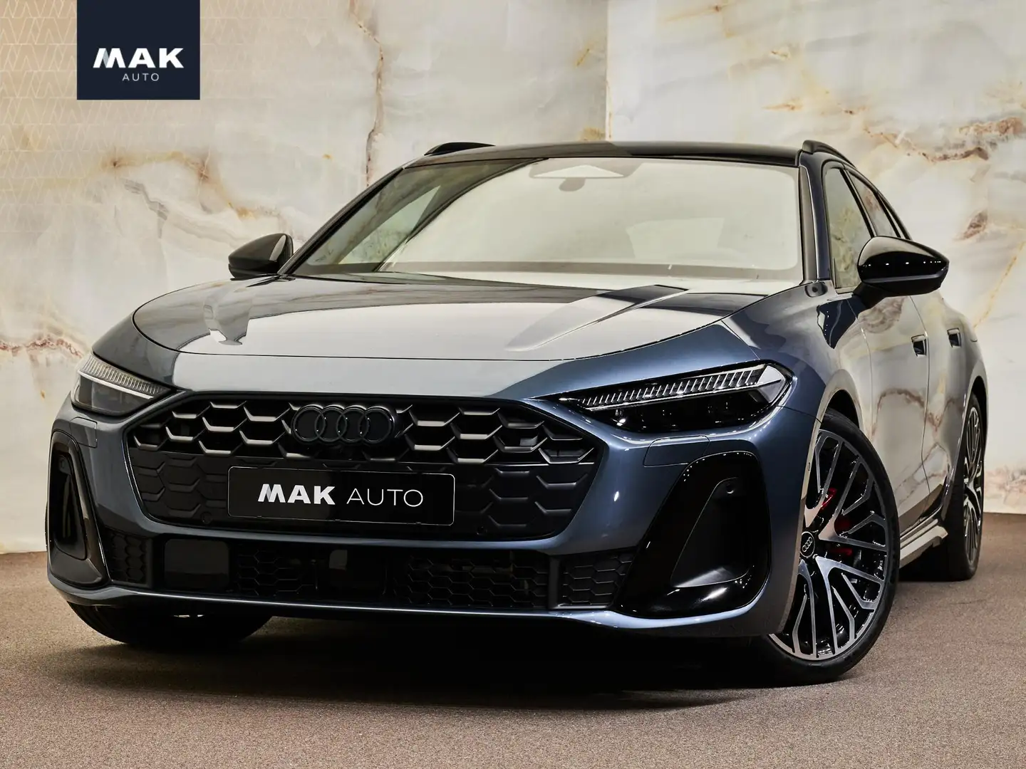 Audi A5 Avant E-Hybrid Quattro S Edition Competition, pano Blauw - 1
