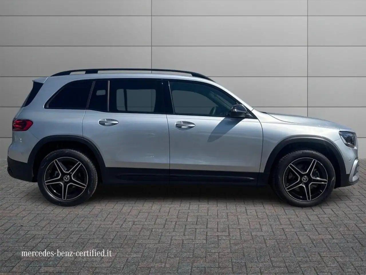 Mercedes-Benz GLB 2026