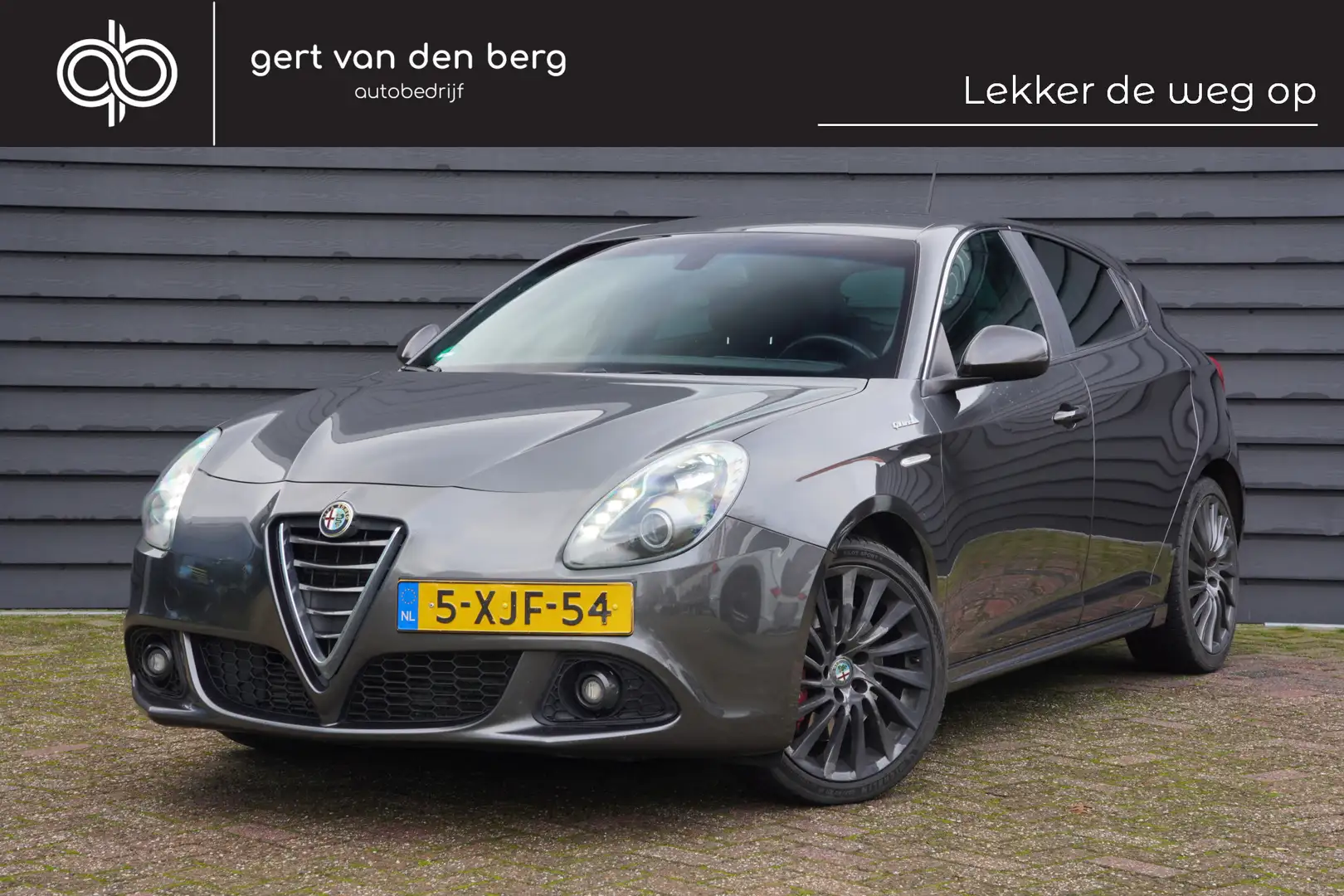 Alfa Romeo Giulietta 1.4 T Exclusive - 170 PK - QV LINE - AUTOMAAT - NA Gris - 1