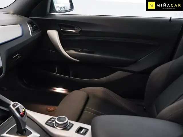 BMW 2 Series view 24