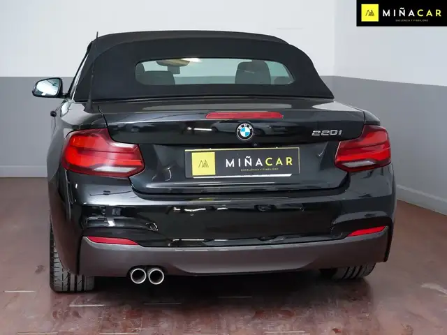 BMW 2 Series view 4