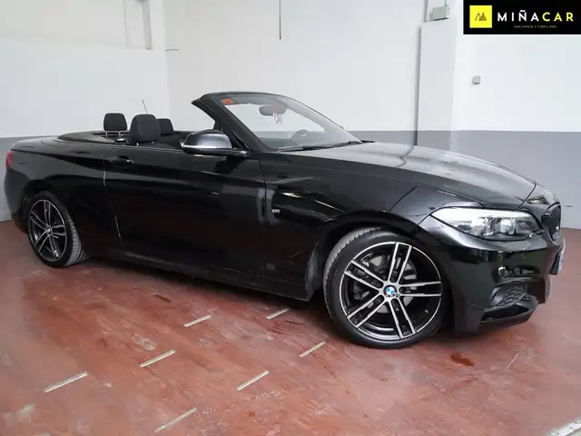 BMW 2 Series view 3