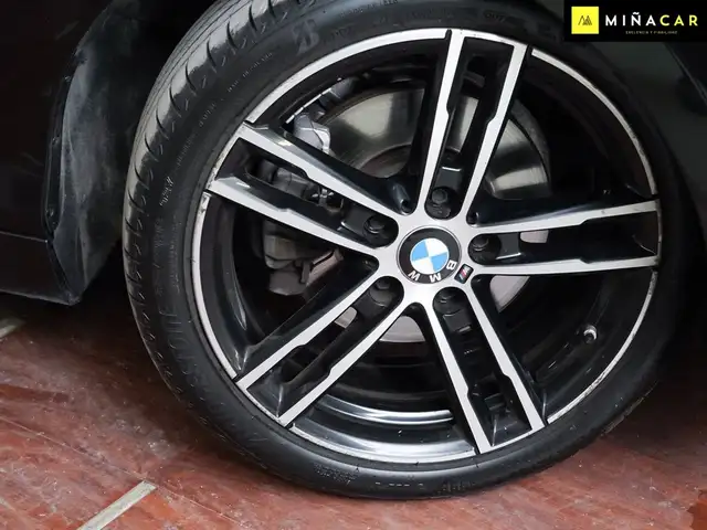 BMW 2 Series view 27