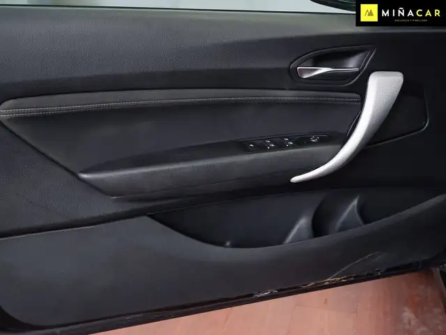 BMW 2 Series view 25