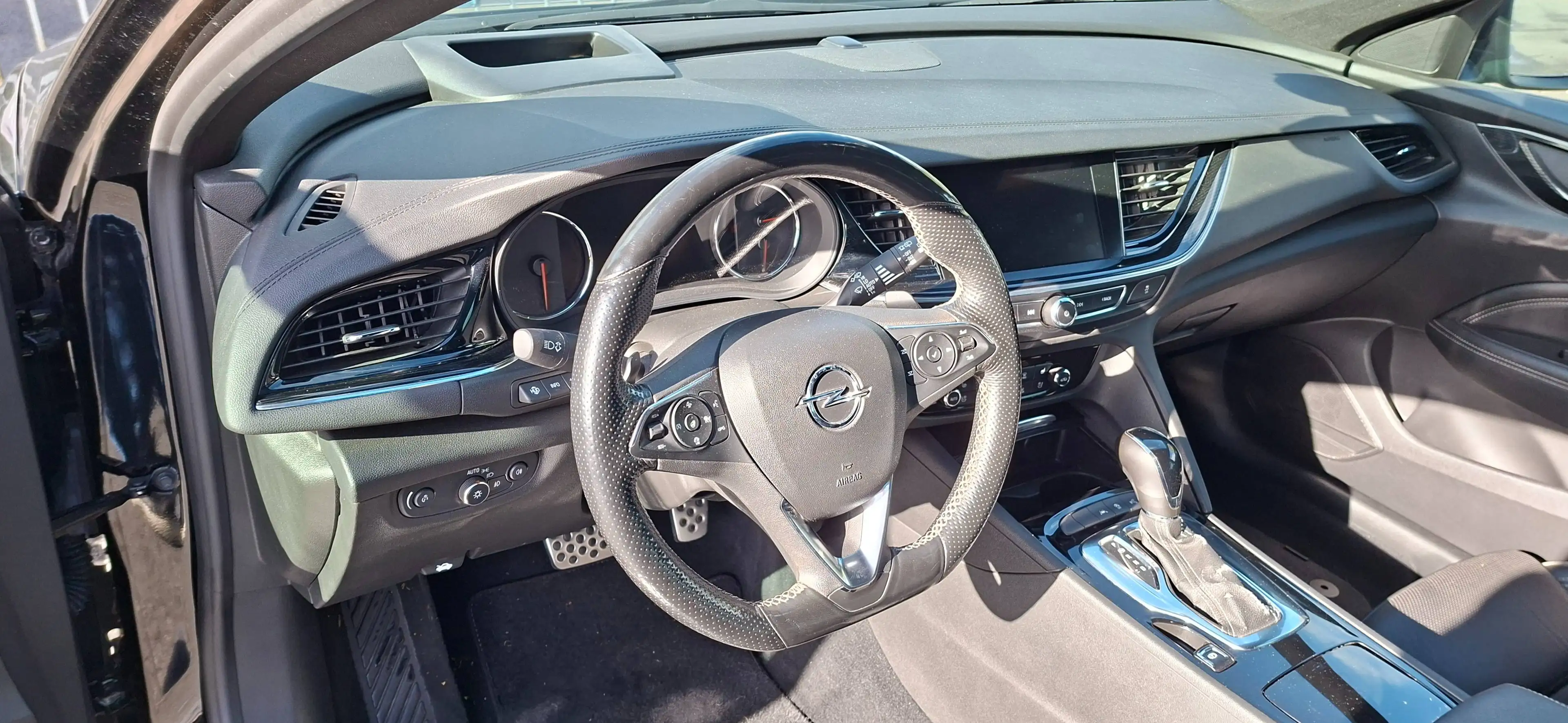 Opel Insignia Insignia Sports Tourer Diesel Sports Tourer 2.0 BiTurbo Diesel 4x4 Aut Ultimate 120 Jahre — photo 12