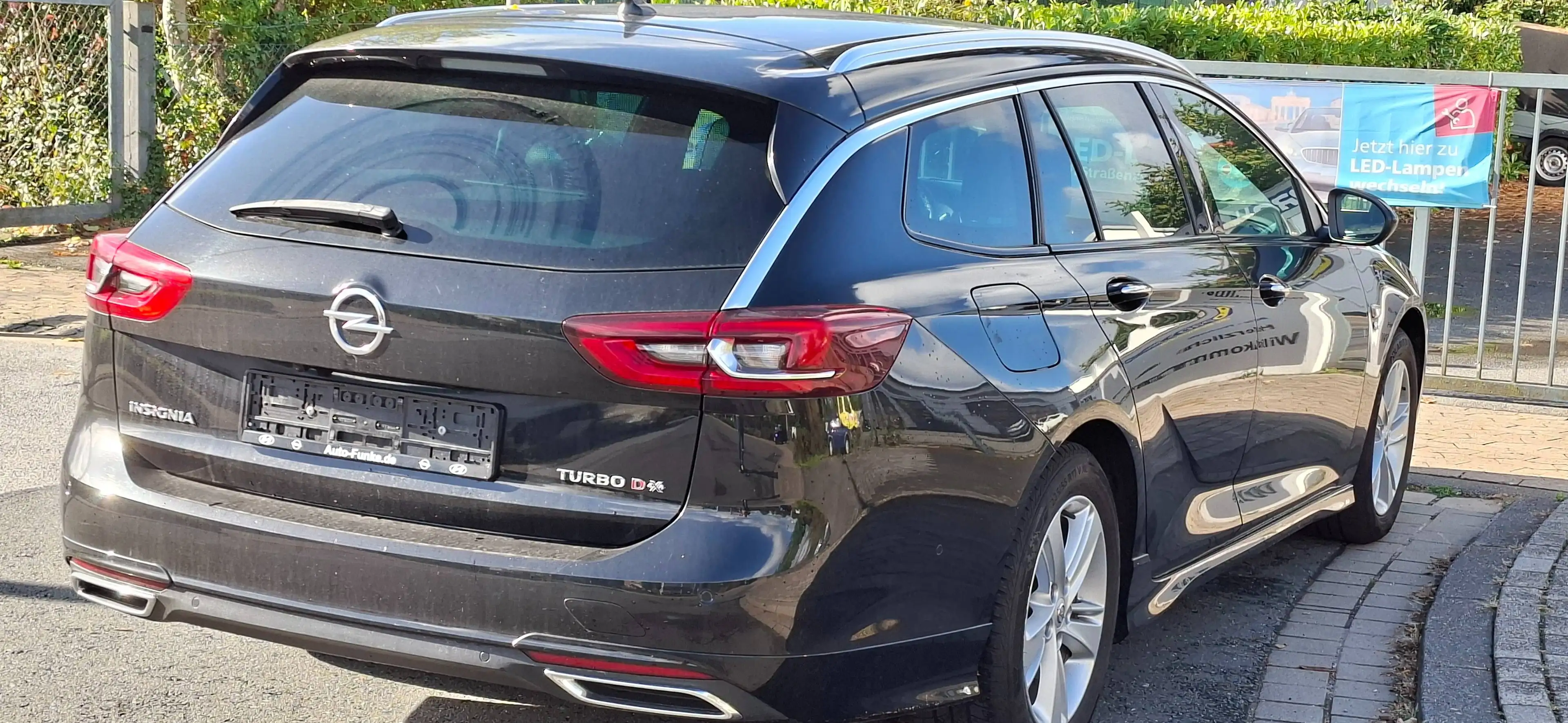 Opel Insignia Insignia Sports Tourer Diesel Sports Tourer 2.0 BiTurbo Diesel 4x4 Aut Ultimate 120 Jahre — photo 5