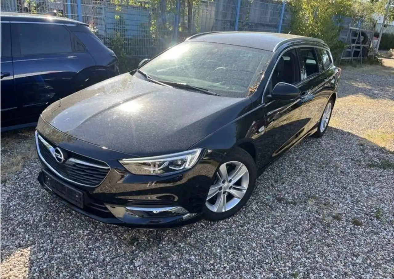 Opel Insignia Insignia Sports Tourer Diesel Sports Tourer 2.0 BiTurbo Diesel 4x4 Aut Ultimate 120 Jahre — photo 1 of 15