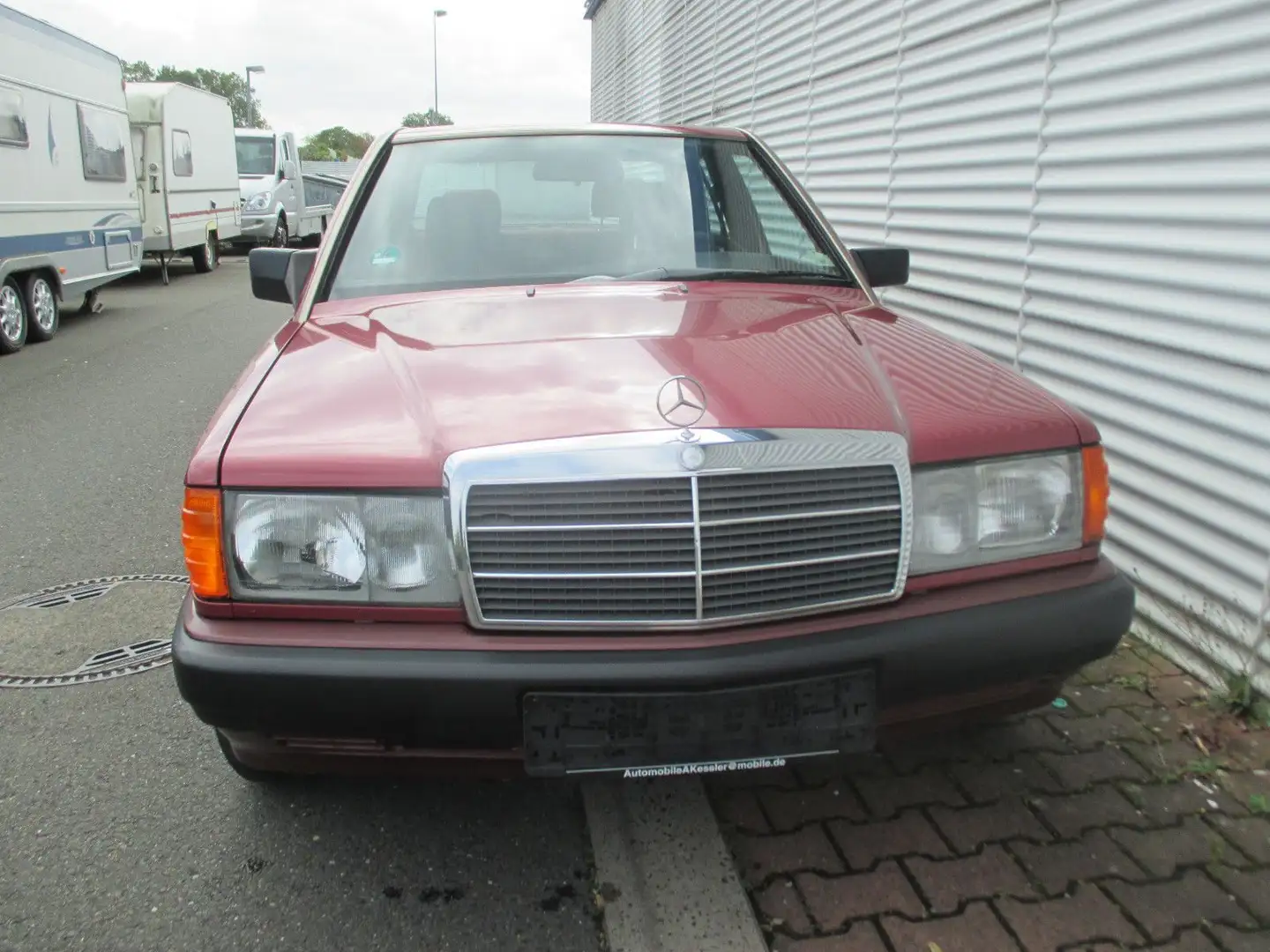 Mercedes-Benz 190 Limosine EZ.07-1990 mit H - Kennzeichen Rouge - 2