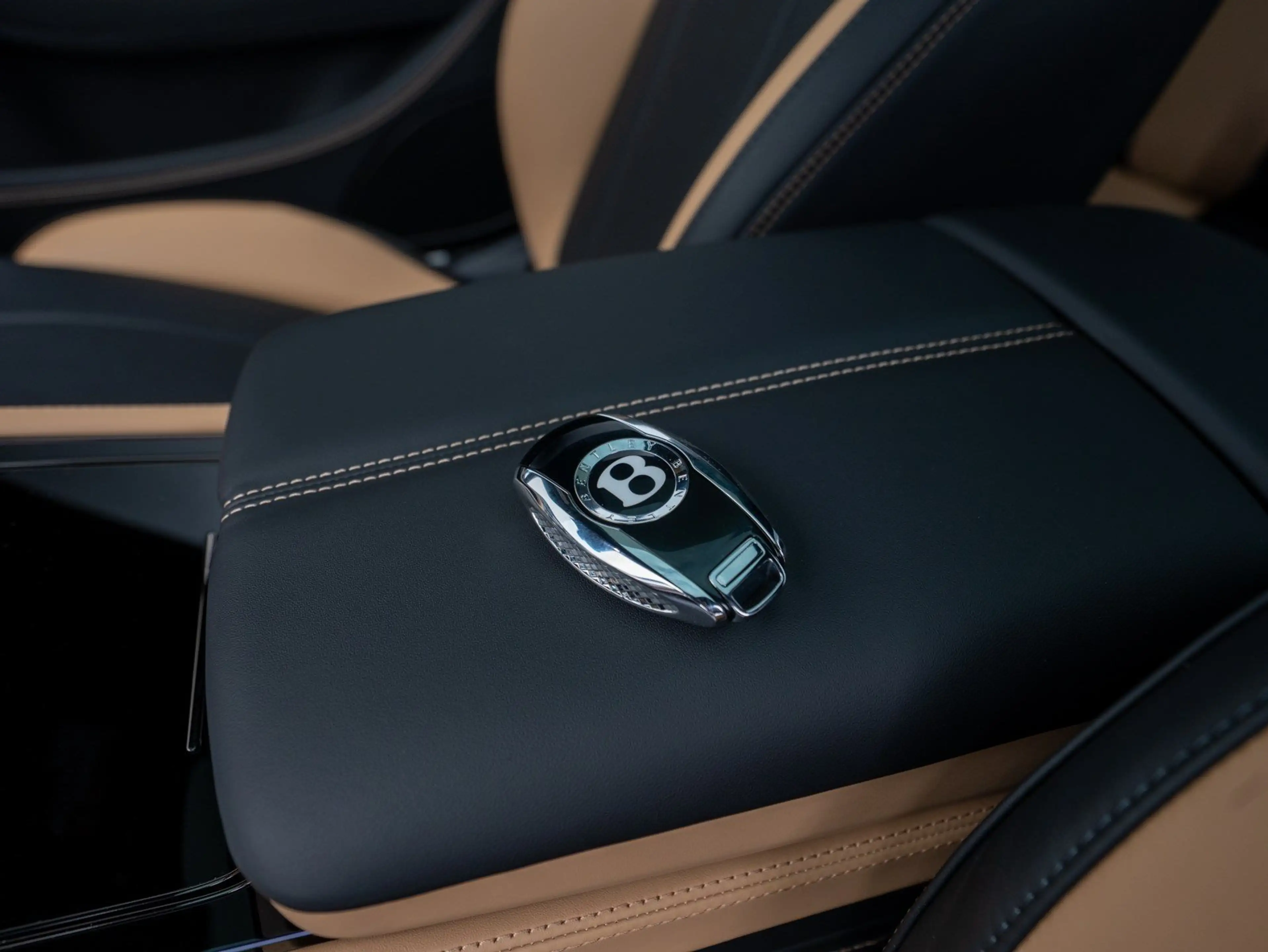Bentley Continental GT S V8 Hybrid *Naim & Akrapovic* — photo 13
