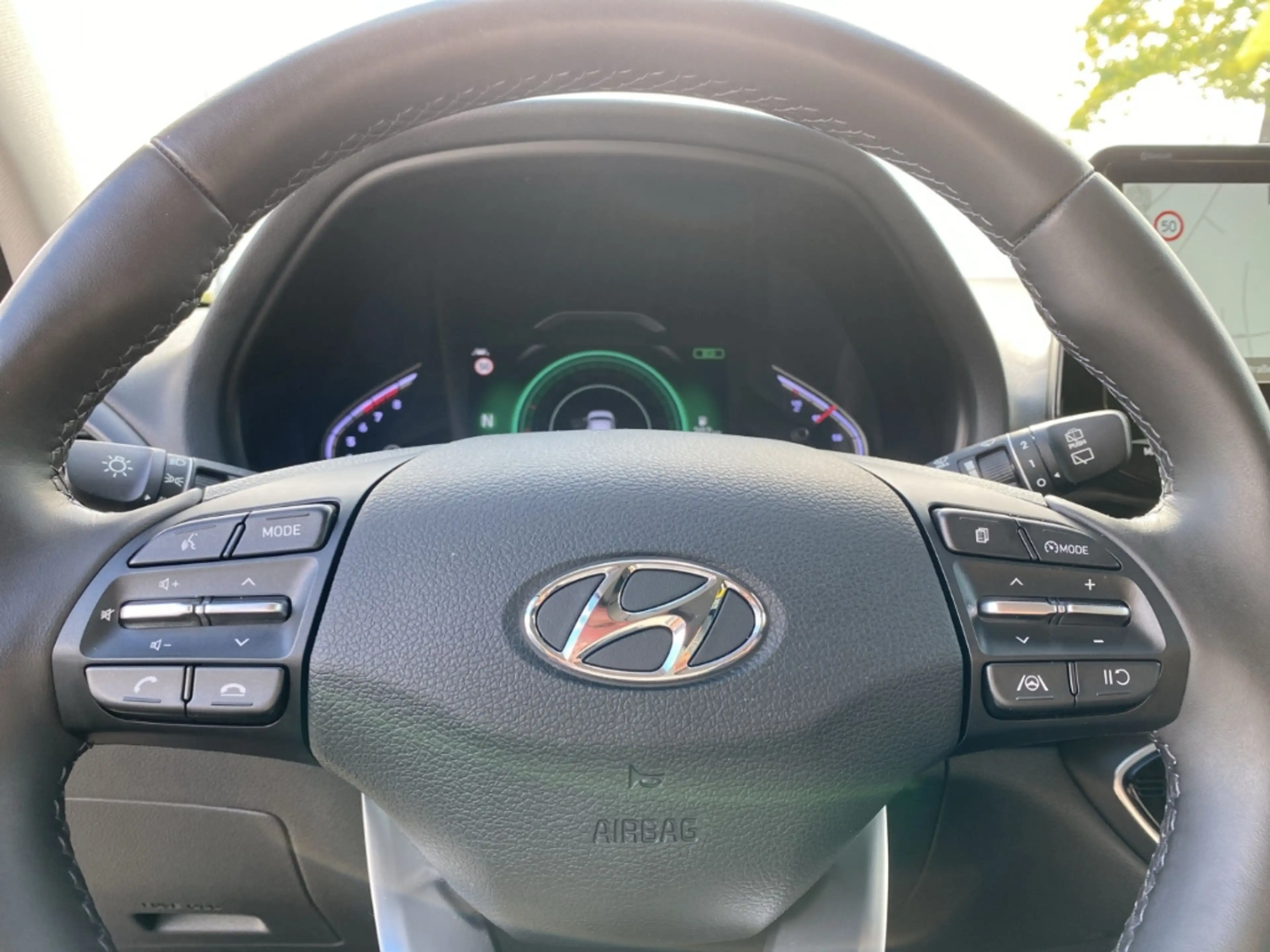 Hyundai i30 Kombi 1.5 T +48V Prime Navi LED SHZ DAB Rü.CAM PDC — photo 12