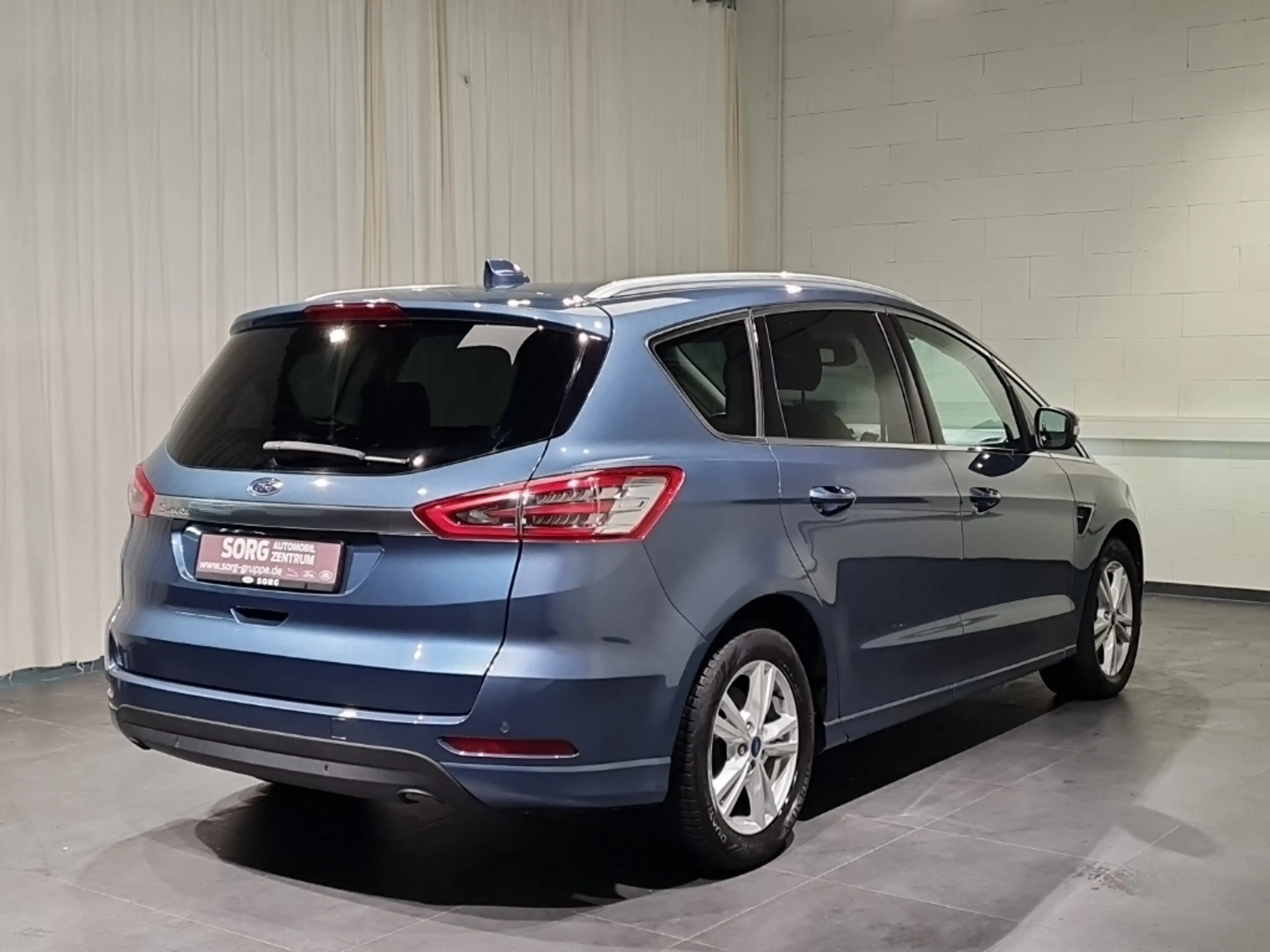 Ford S-Max 2.0 TDCI Titanium*LHZ*GRA*ESP*AMBIENTE — photo 3