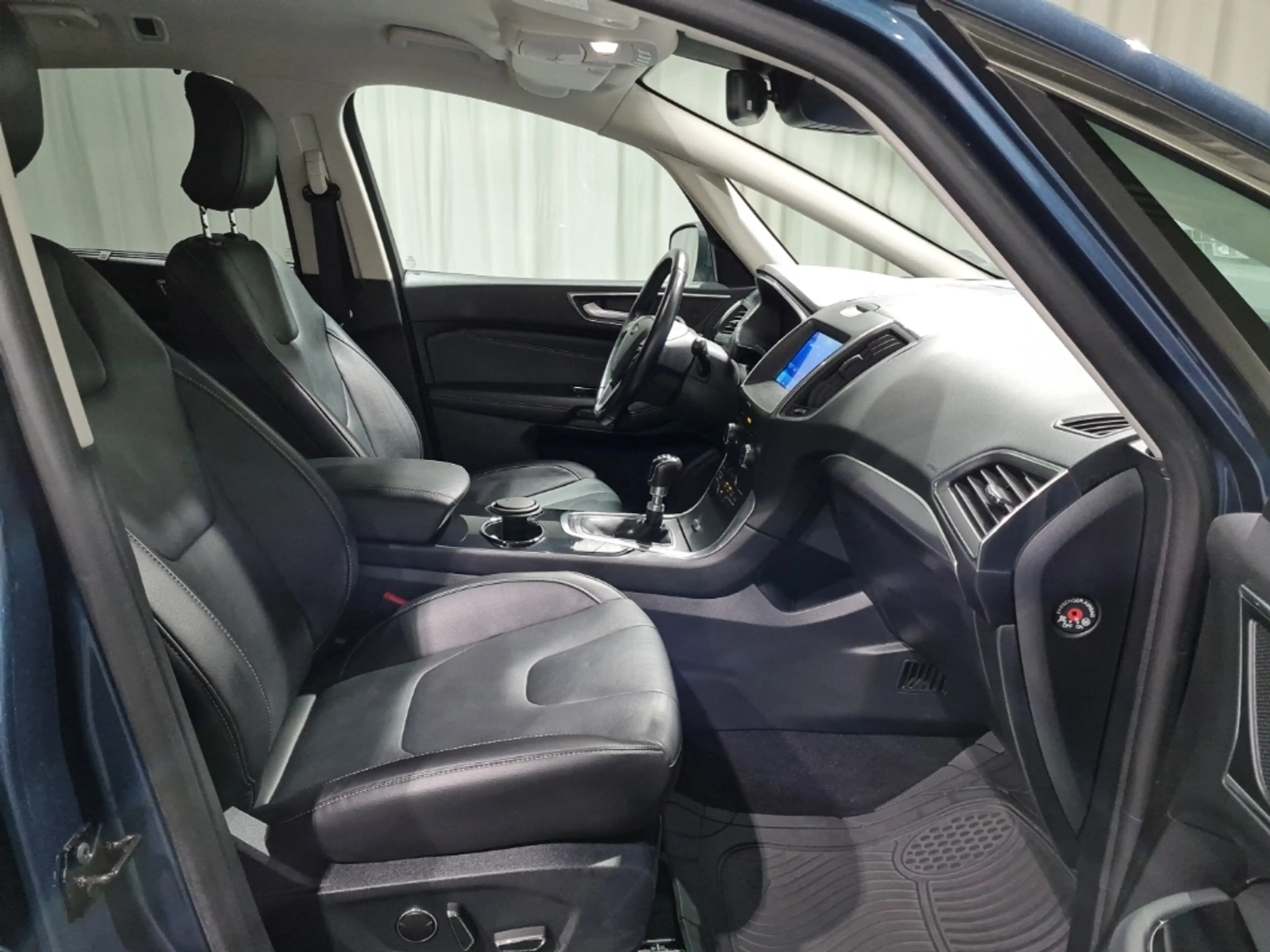 Ford S-Max 2.0 TDCI Titanium*LHZ*GRA*ESP*AMBIENTE — photo 4