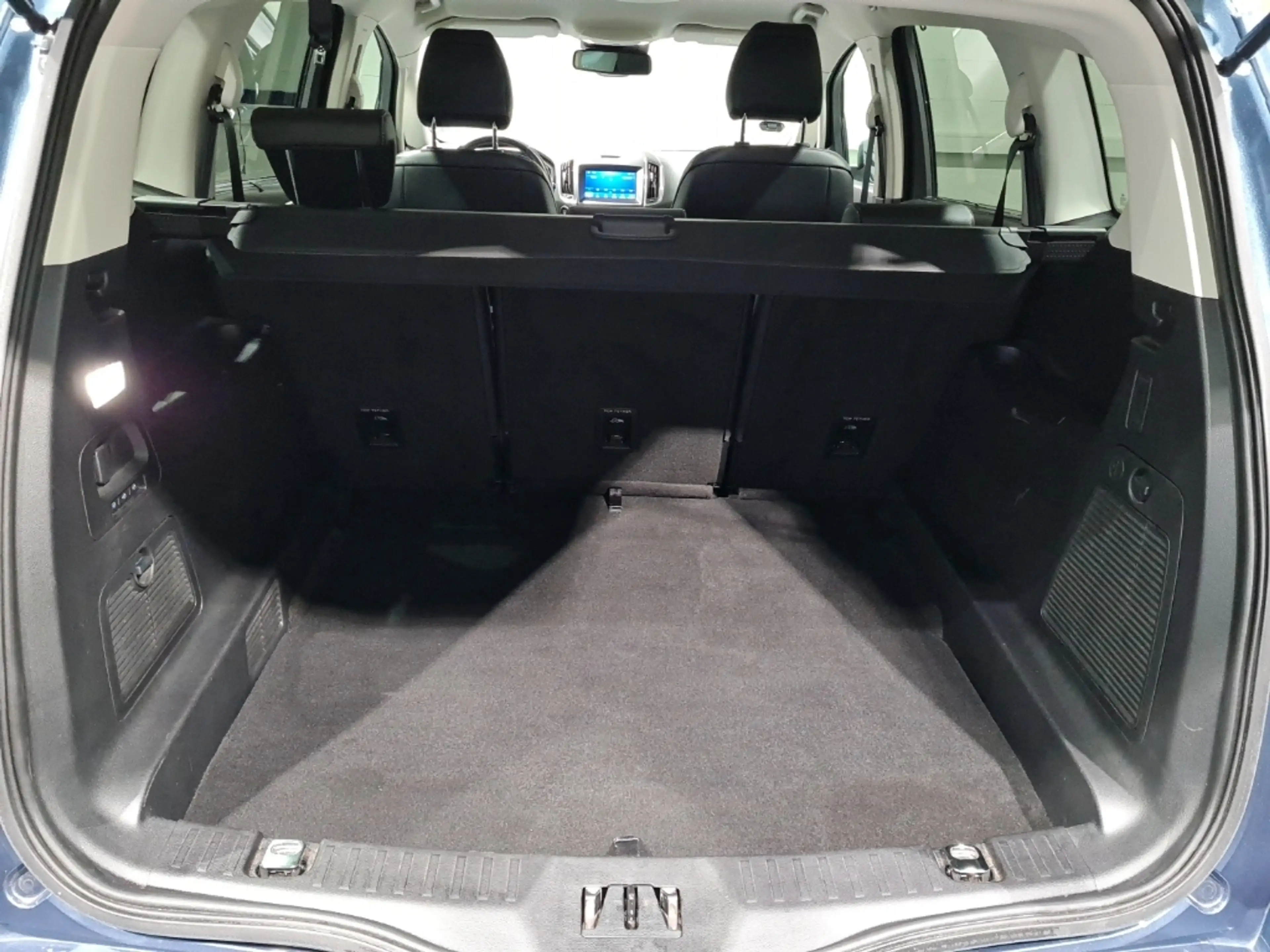 Ford S-Max 2.0 TDCI Titanium*LHZ*GRA*ESP*AMBIENTE — photo 9