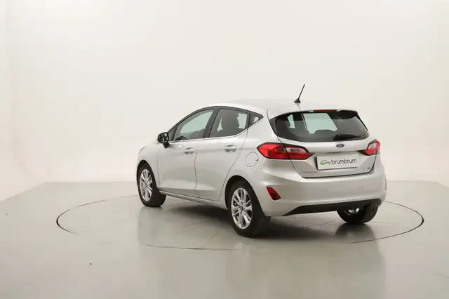 Ford Fiesta view 3