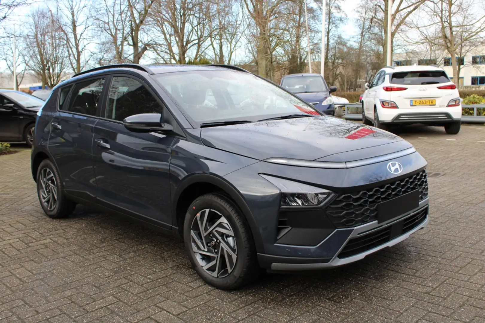 Hyundai BAYON 1.0T Comfort '25 | Navi | Camera | Apple Carplay & Grijs - 2