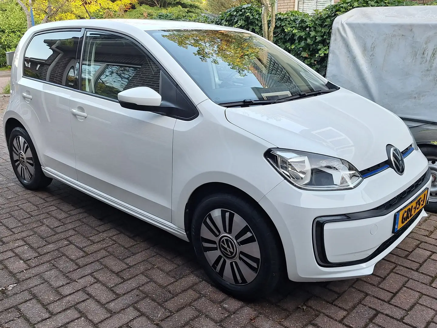 Volkswagen up! up! e-up! Style Wit - 1