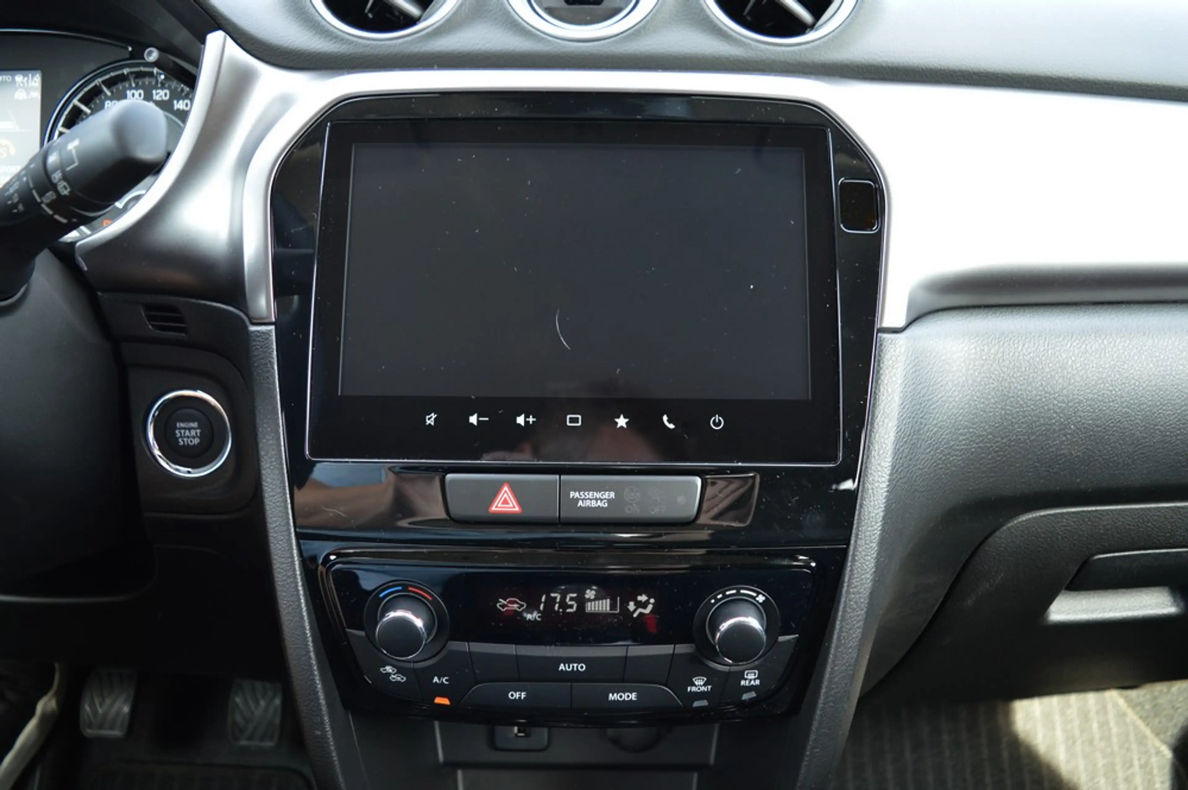 Suzuki Vitara 1.4 Hybrid Allgrip Comfort *ACC+LED+CAM* — photo 14