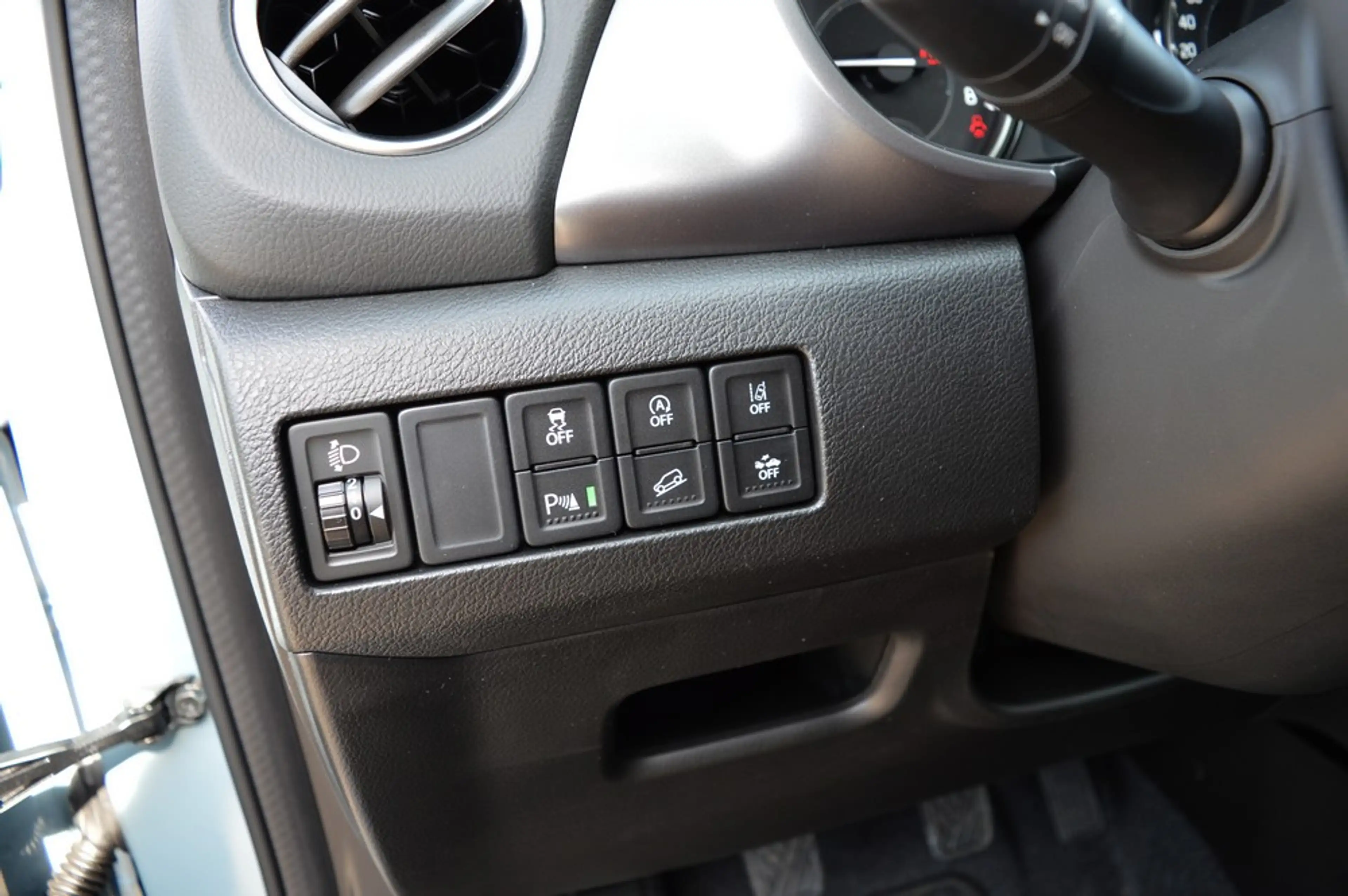 Suzuki Vitara 1.4 Hybrid Allgrip Comfort *ACC+LED+CAM* — photo 13