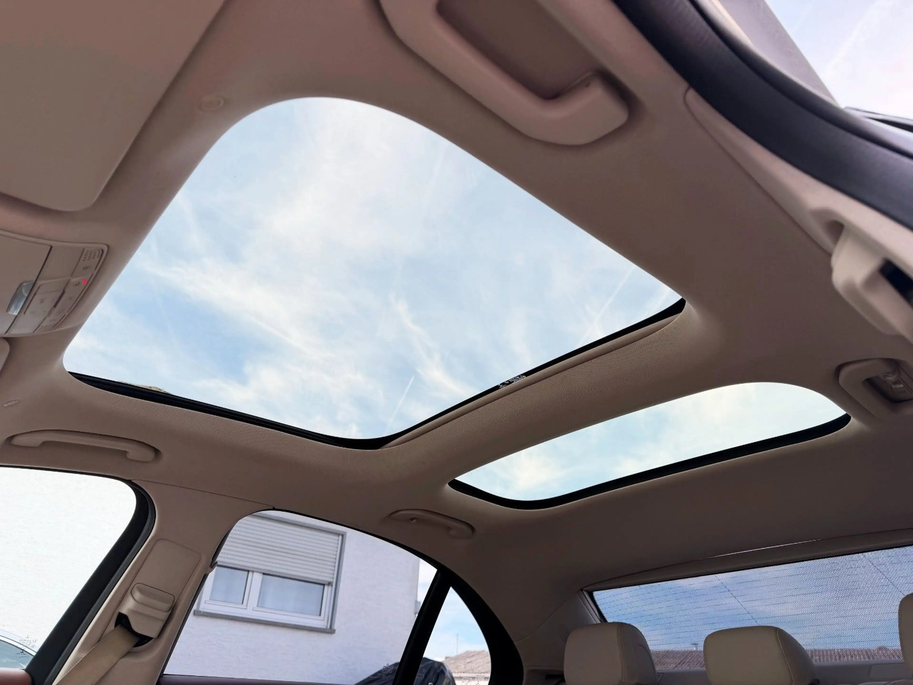Mercedes-Benz E 400 d 4M AMG designo EINZELSTÜCK*Pano*Airmatic — photo 13