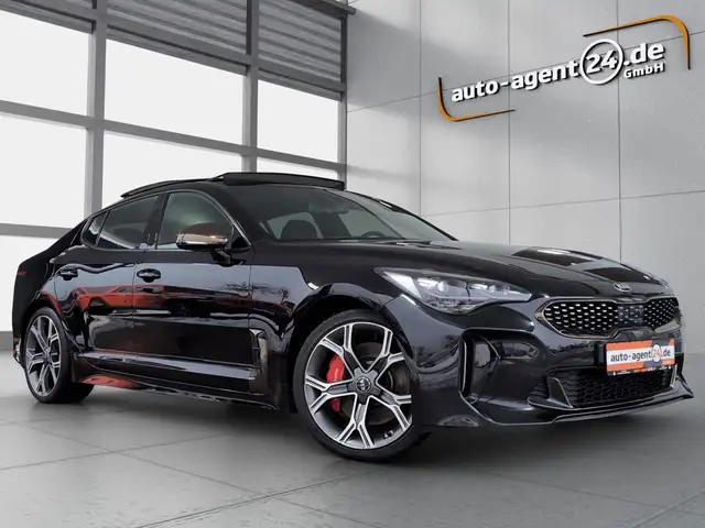 Kia Stinger GT 3.3 V6 T GDI 4WD/Pano/ACC/360°/H&K/HUD/Memo