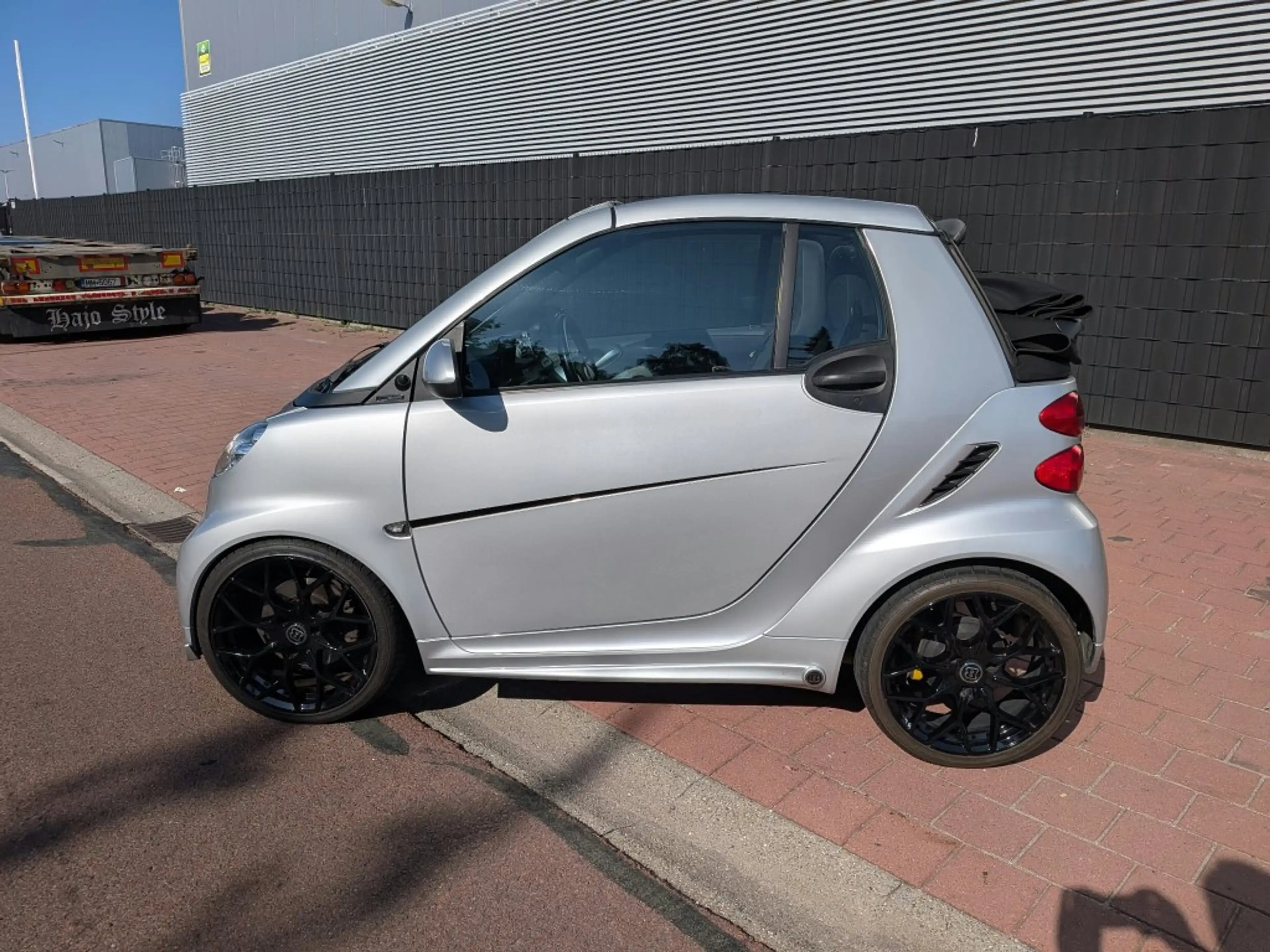 smart forTwo cabrio 1.0 mhd Passion Brabus uitgevoerd — photo 2