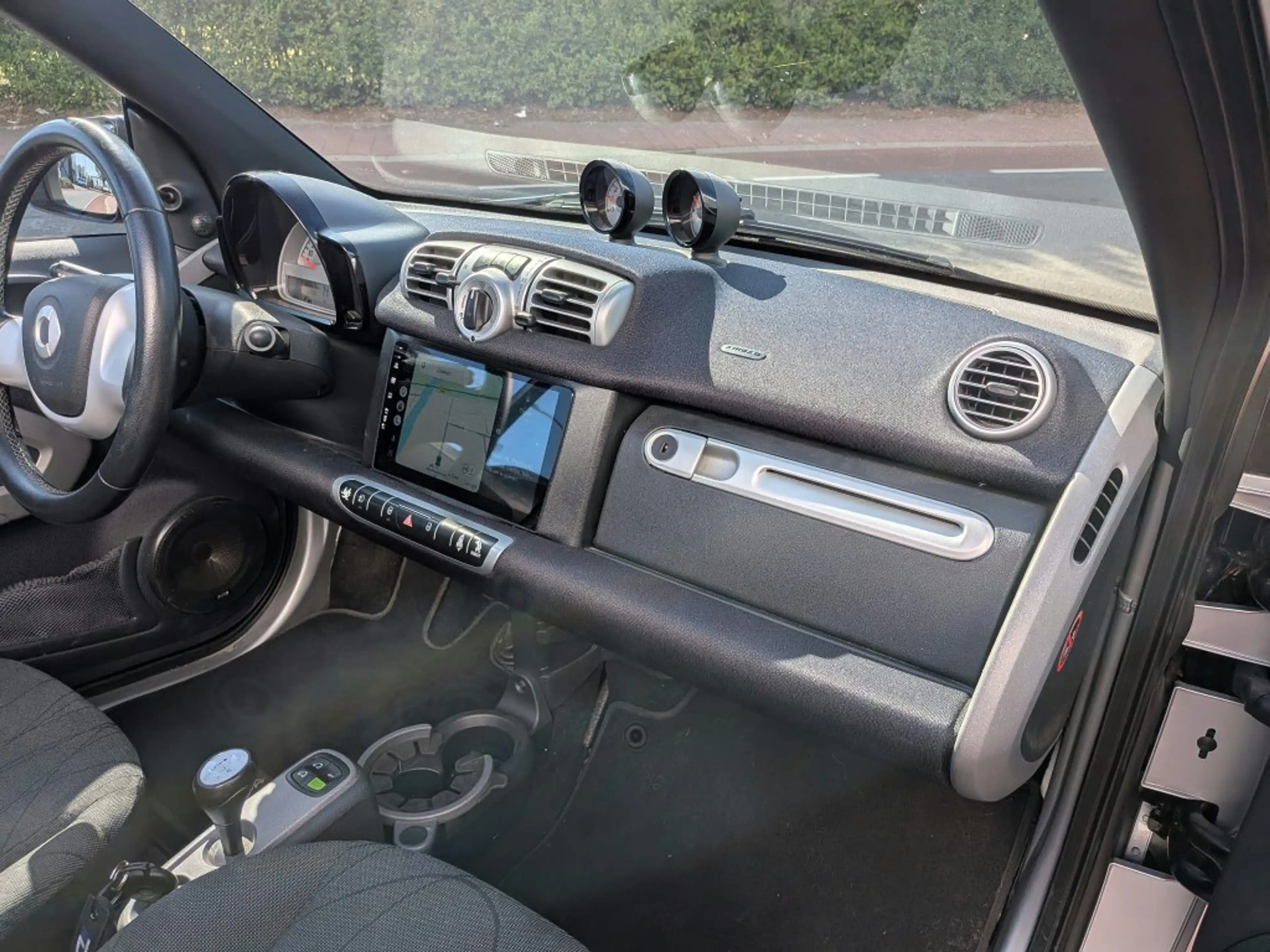 smart forTwo cabrio 1.0 mhd Passion Brabus uitgevoerd — photo 14