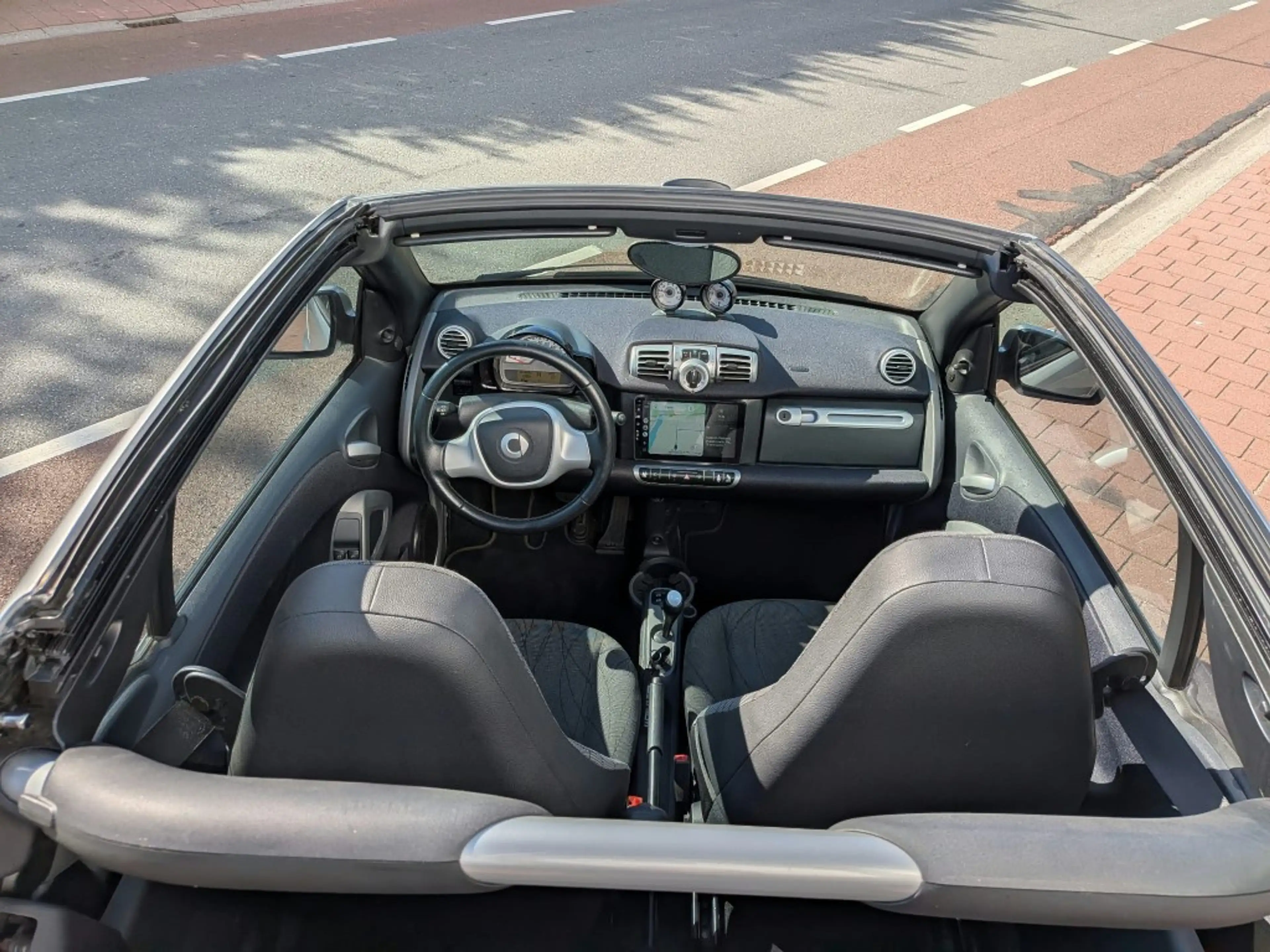 smart forTwo cabrio 1.0 mhd Passion Brabus uitgevoerd — photo 8