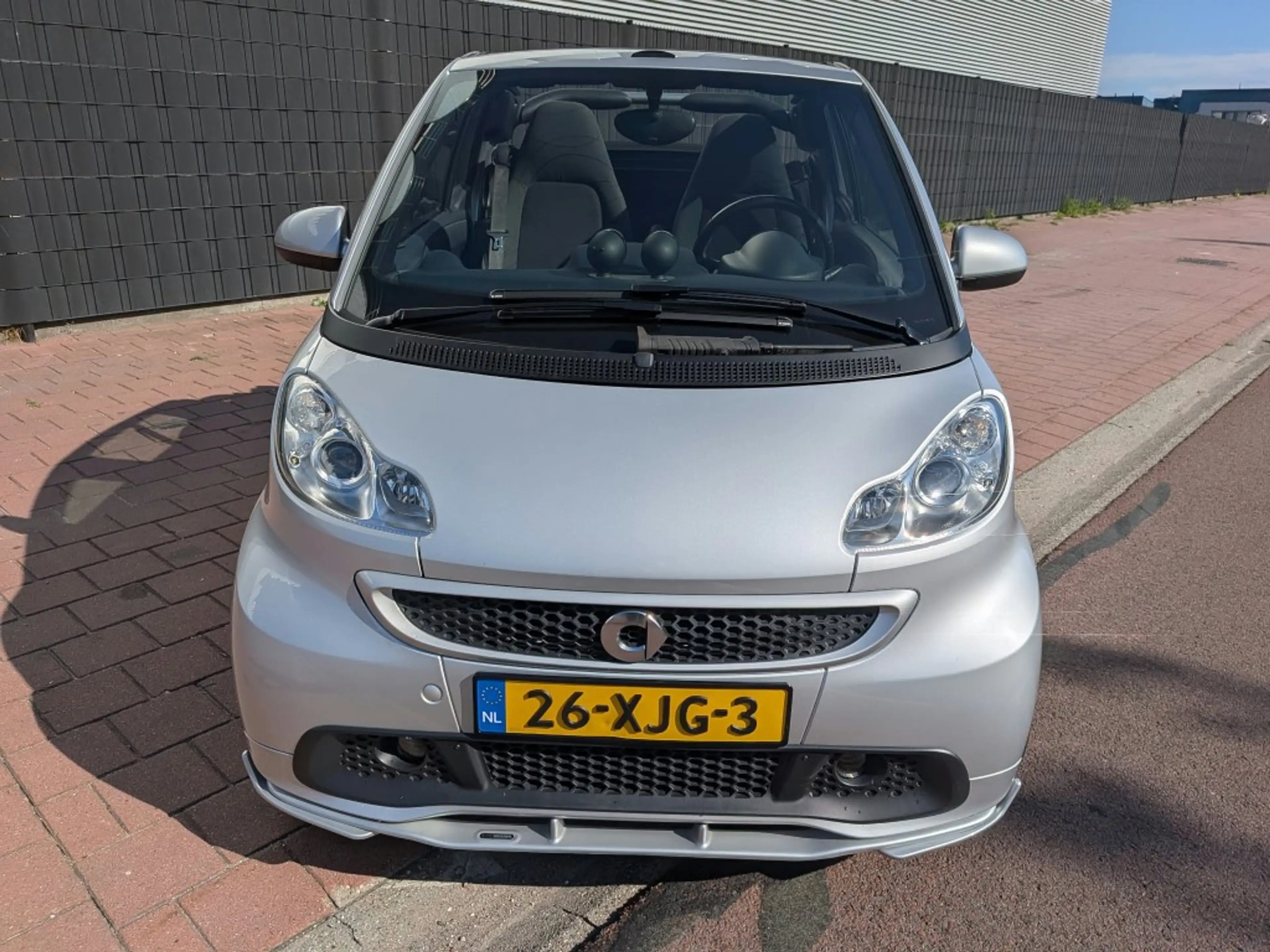 smart forTwo cabrio 1.0 mhd Passion Brabus uitgevoerd — photo 10