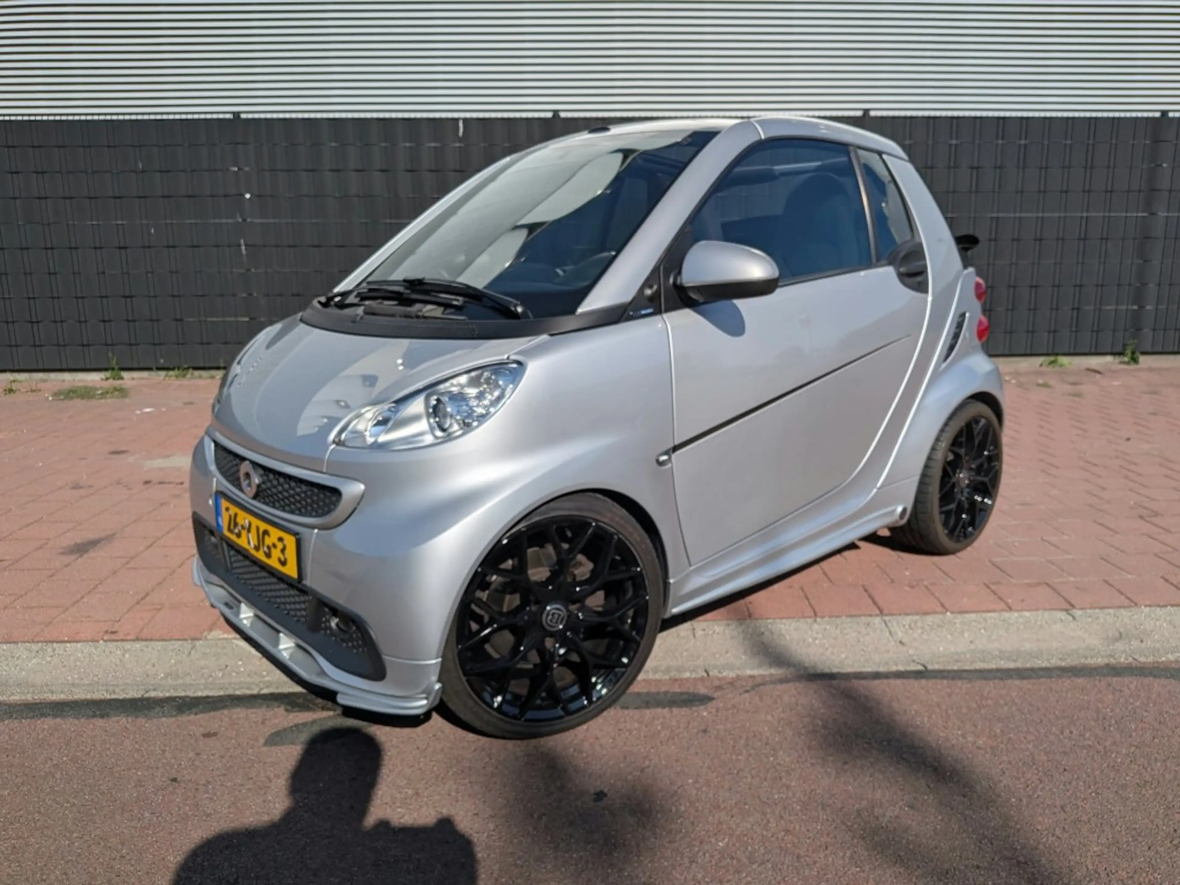 smart forTwo cabrio 1.0 mhd Passion Brabus uitgevoerd