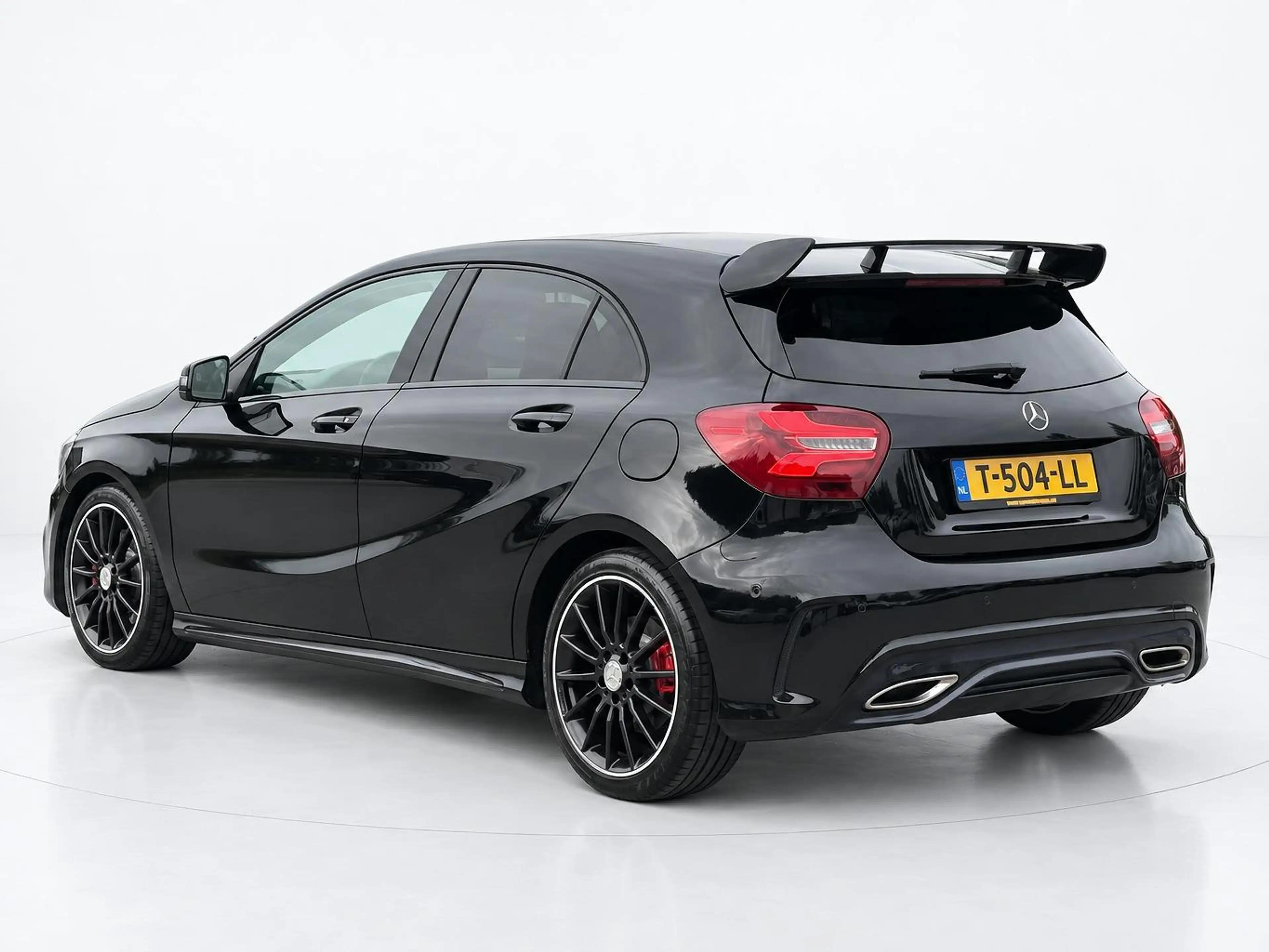 Mercedes-Benz A 220 4MATIC Motorsport Edition AMG PANORAMADAK — photo 3