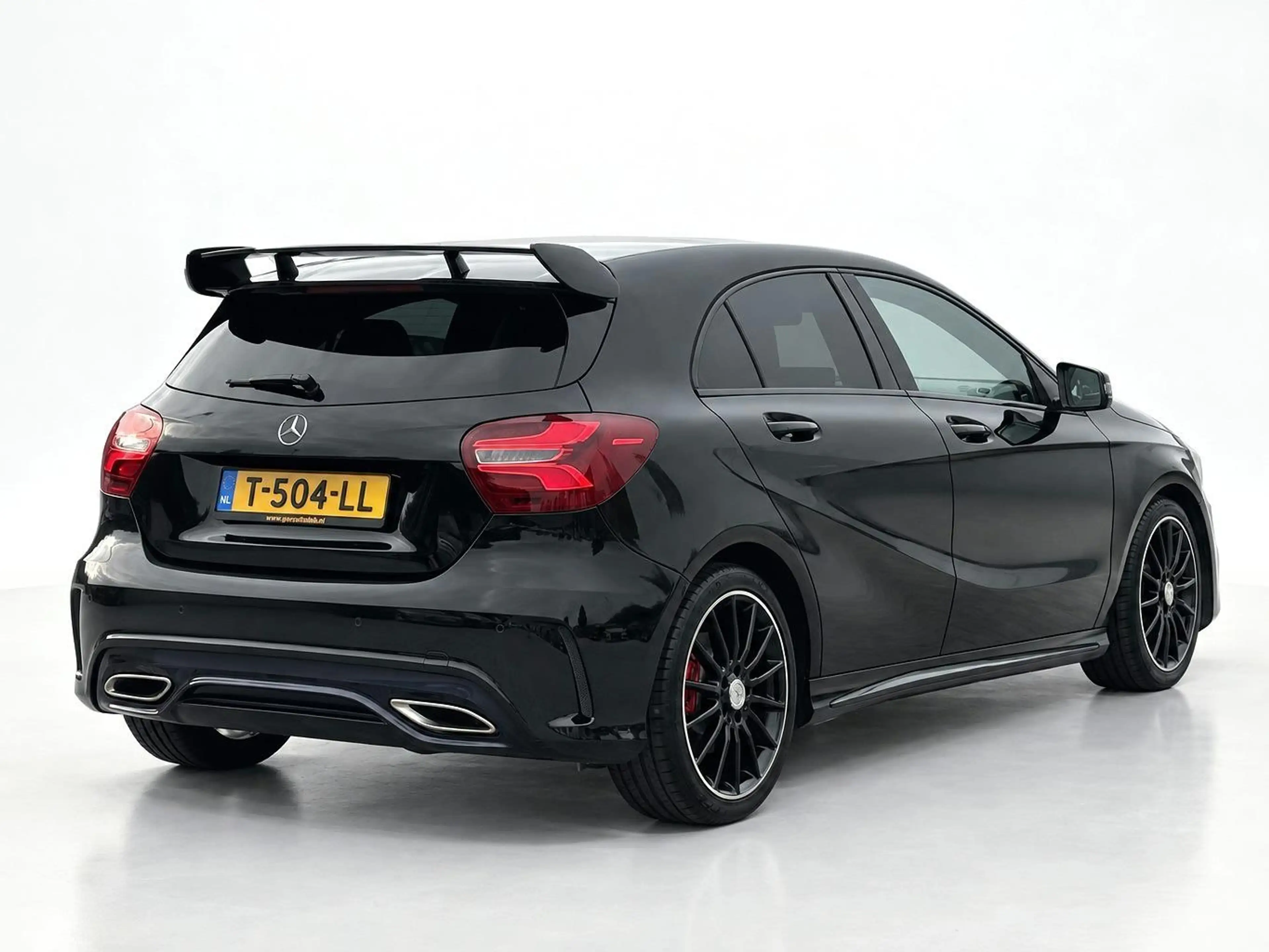 Mercedes-Benz A 220 4MATIC Motorsport Edition AMG PANORAMADAK — photo 24