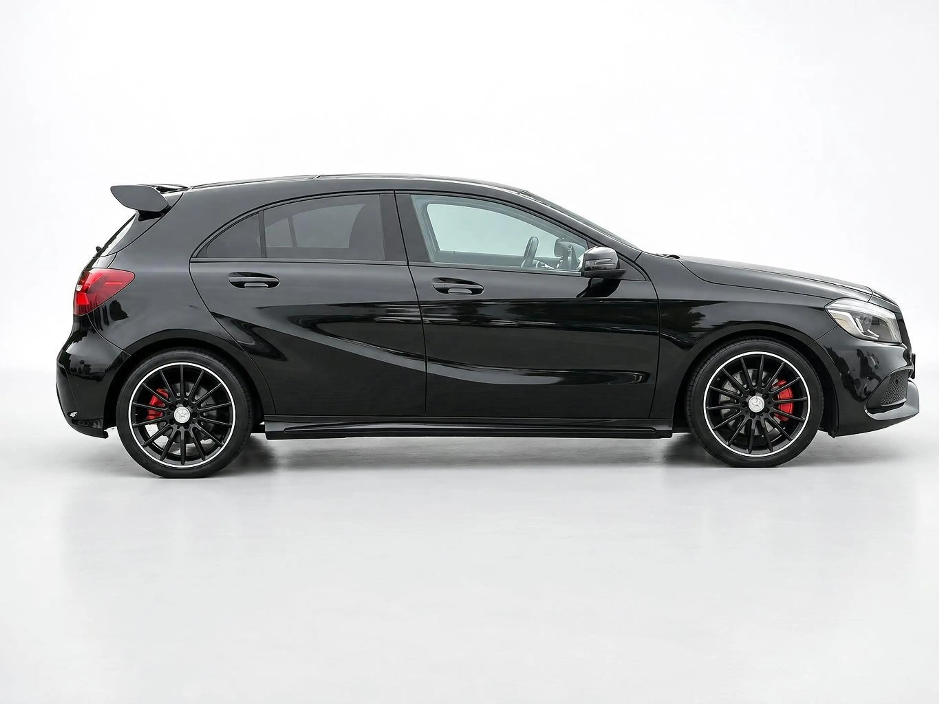 Mercedes-Benz A 220 4MATIC Motorsport Edition AMG PANORAMADAK — photo 25