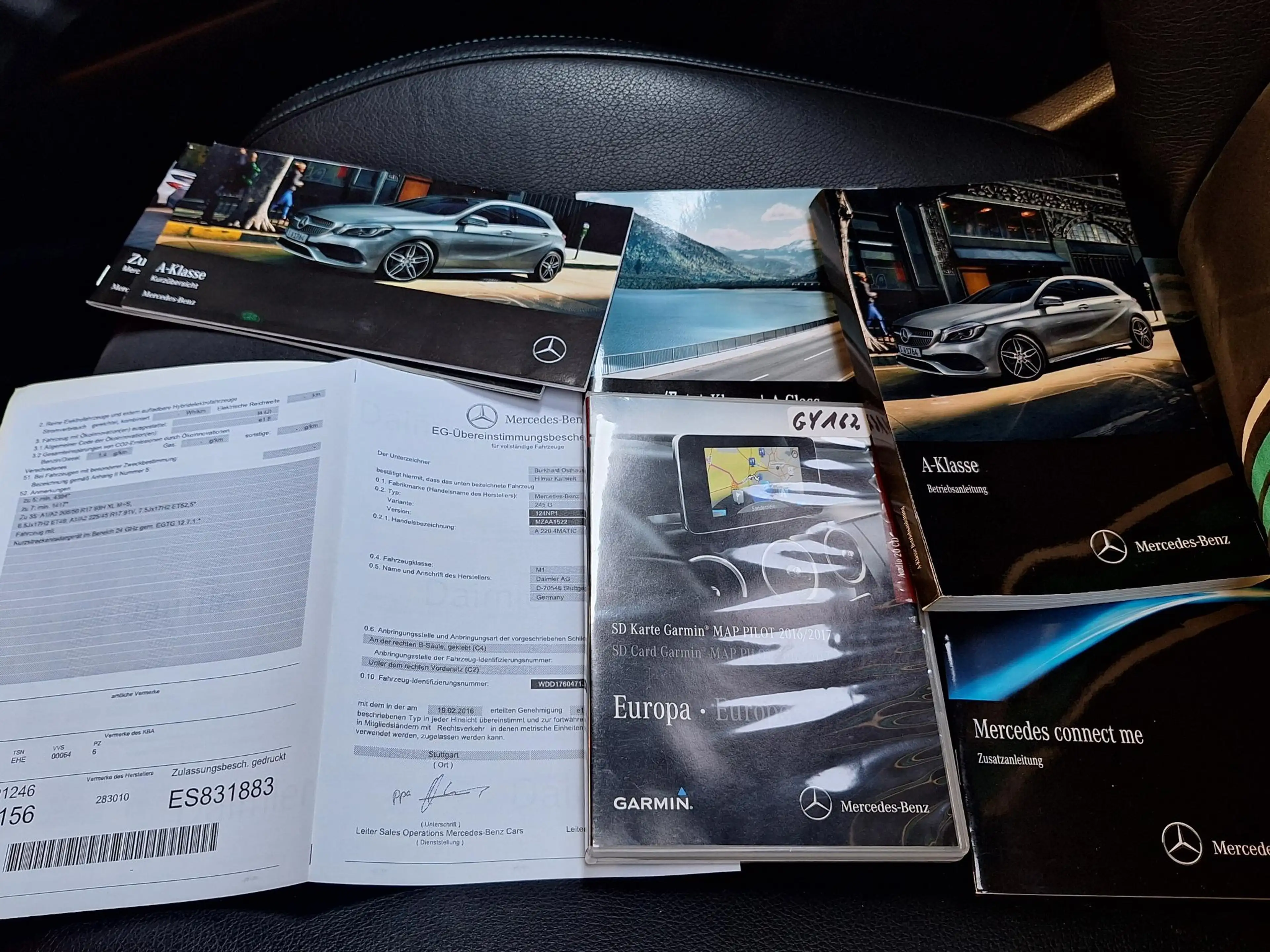 Mercedes-Benz A 220 4MATIC Motorsport Edition AMG PANORAMADAK — photo 20
